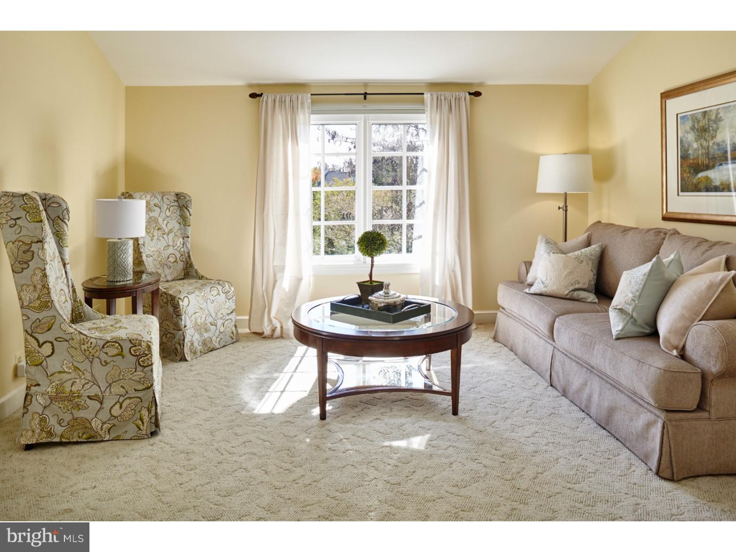 RADNOR HUNT - Residential