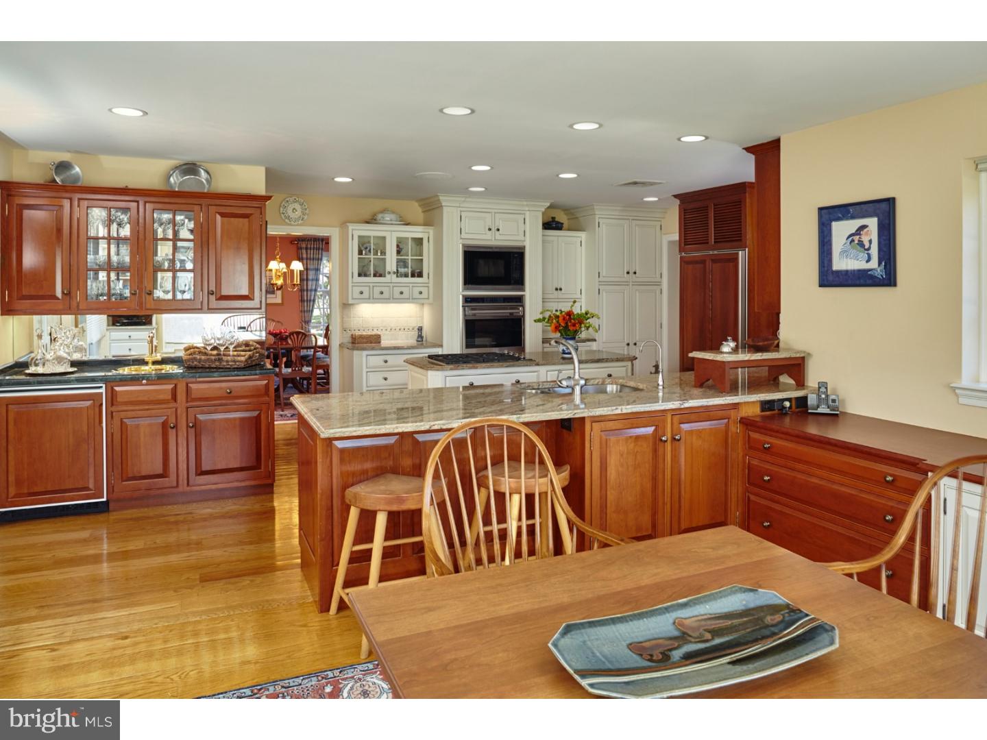 RADNOR HUNT - Residential