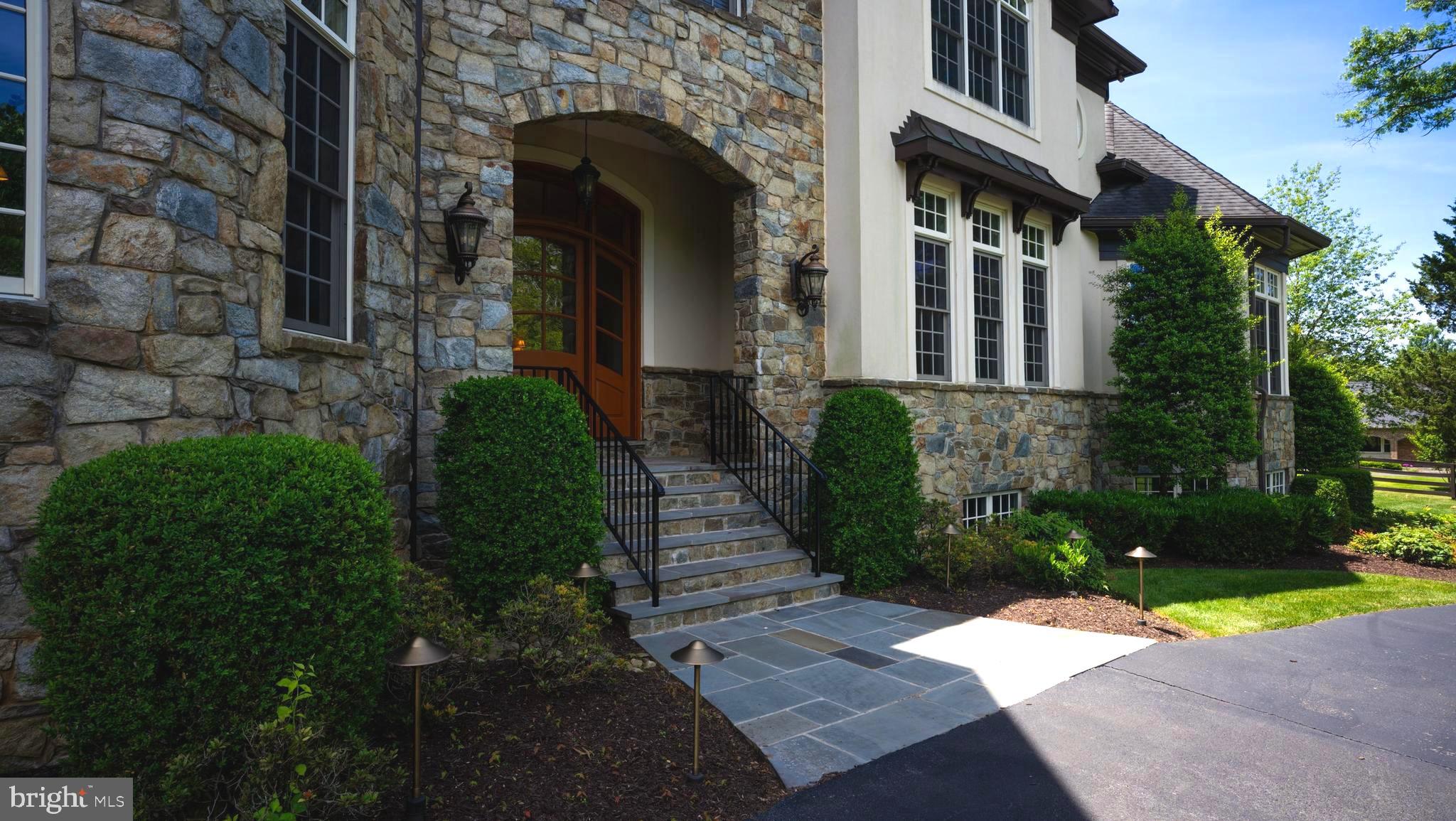 GLEN MILL KNOLLS - Residential