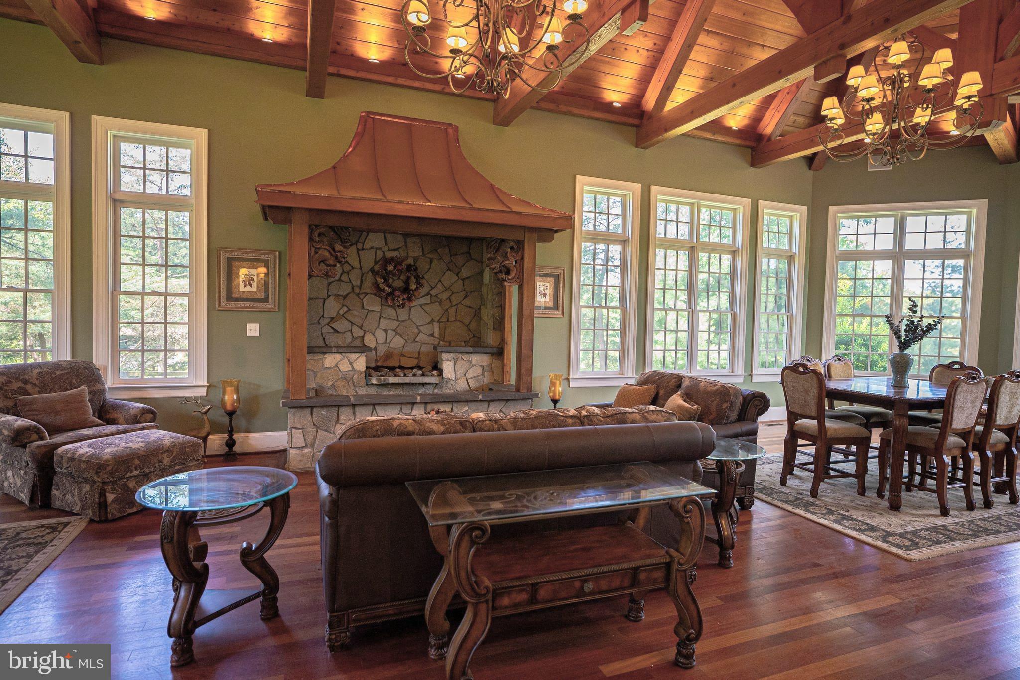 GLEN MILL KNOLLS - Residential