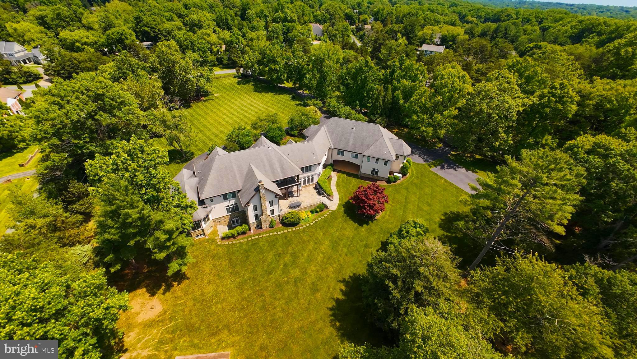 GLEN MILL KNOLLS - Residential