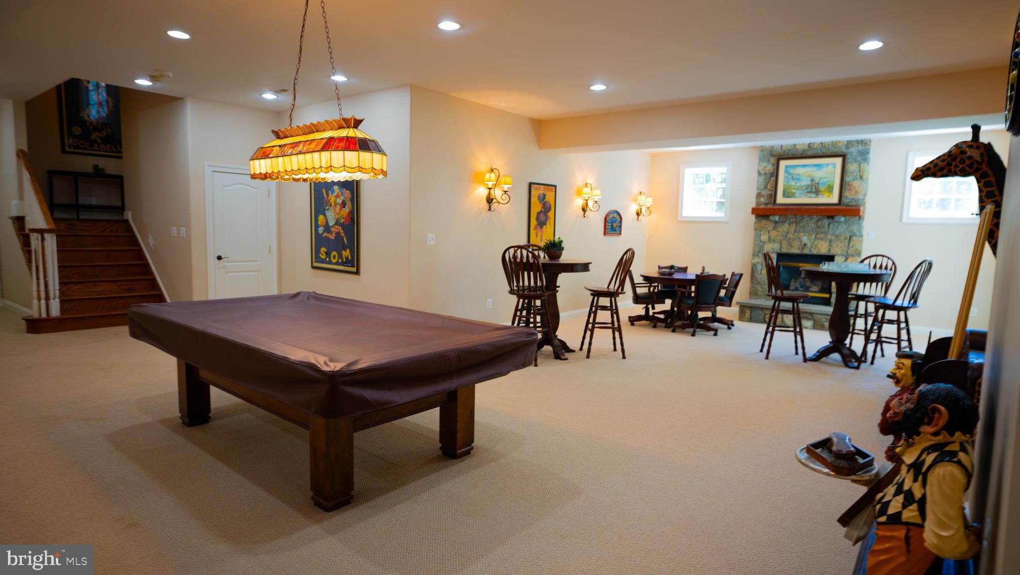 GLEN MILL KNOLLS - Residential