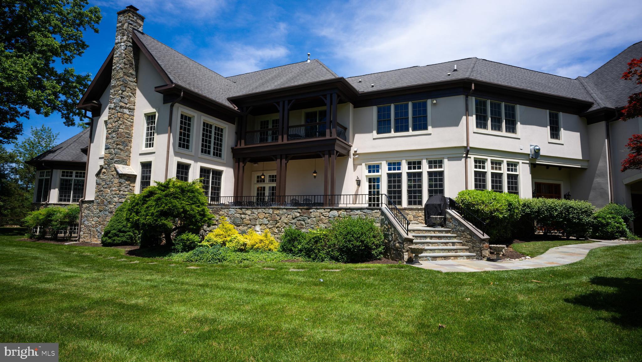 GLEN MILL KNOLLS - Residential