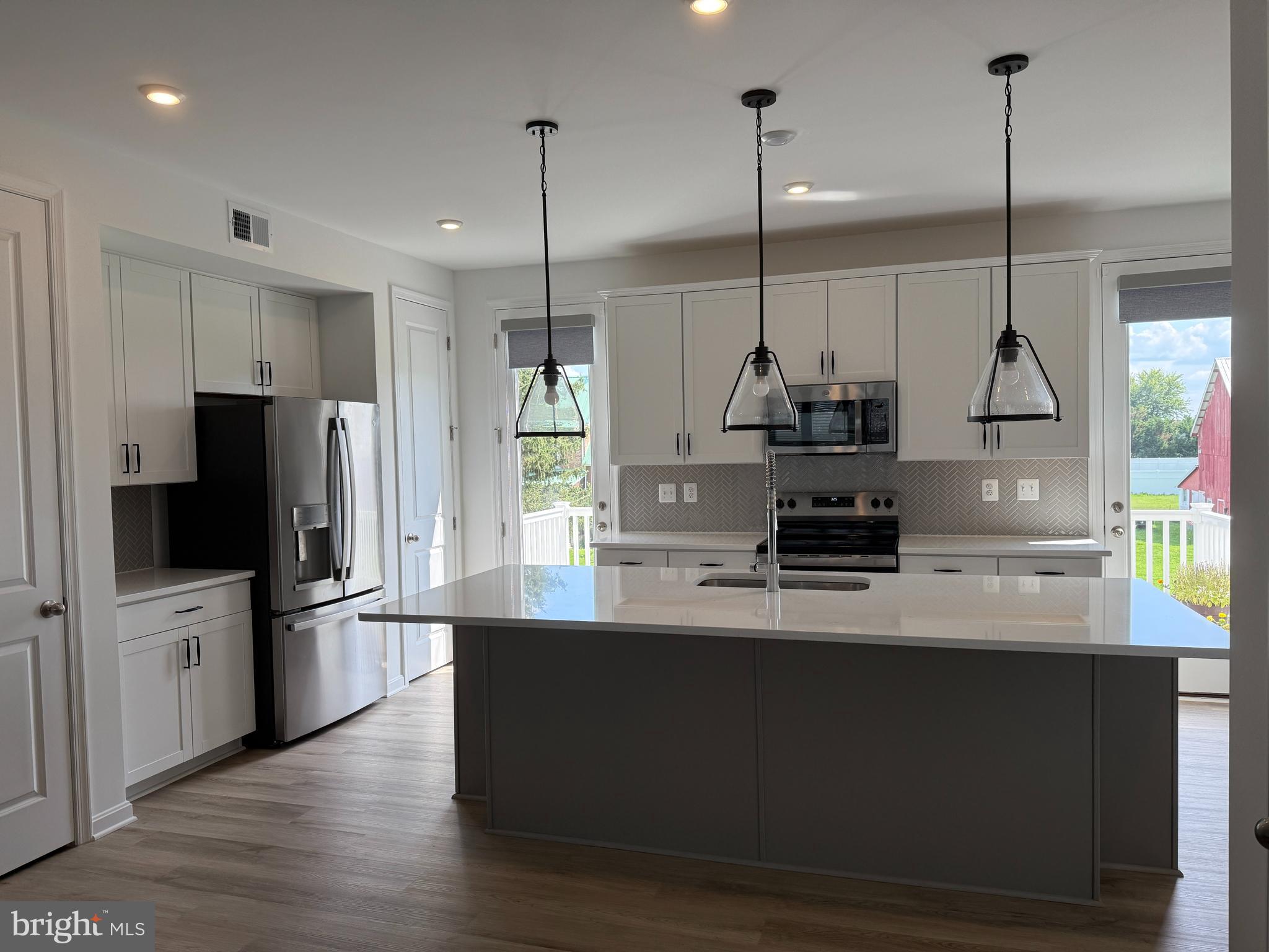534 ROSEMARY CIRCLE
