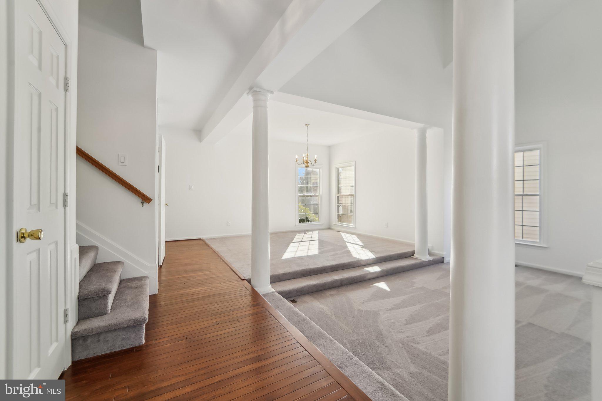 SULLY STATION - Residential