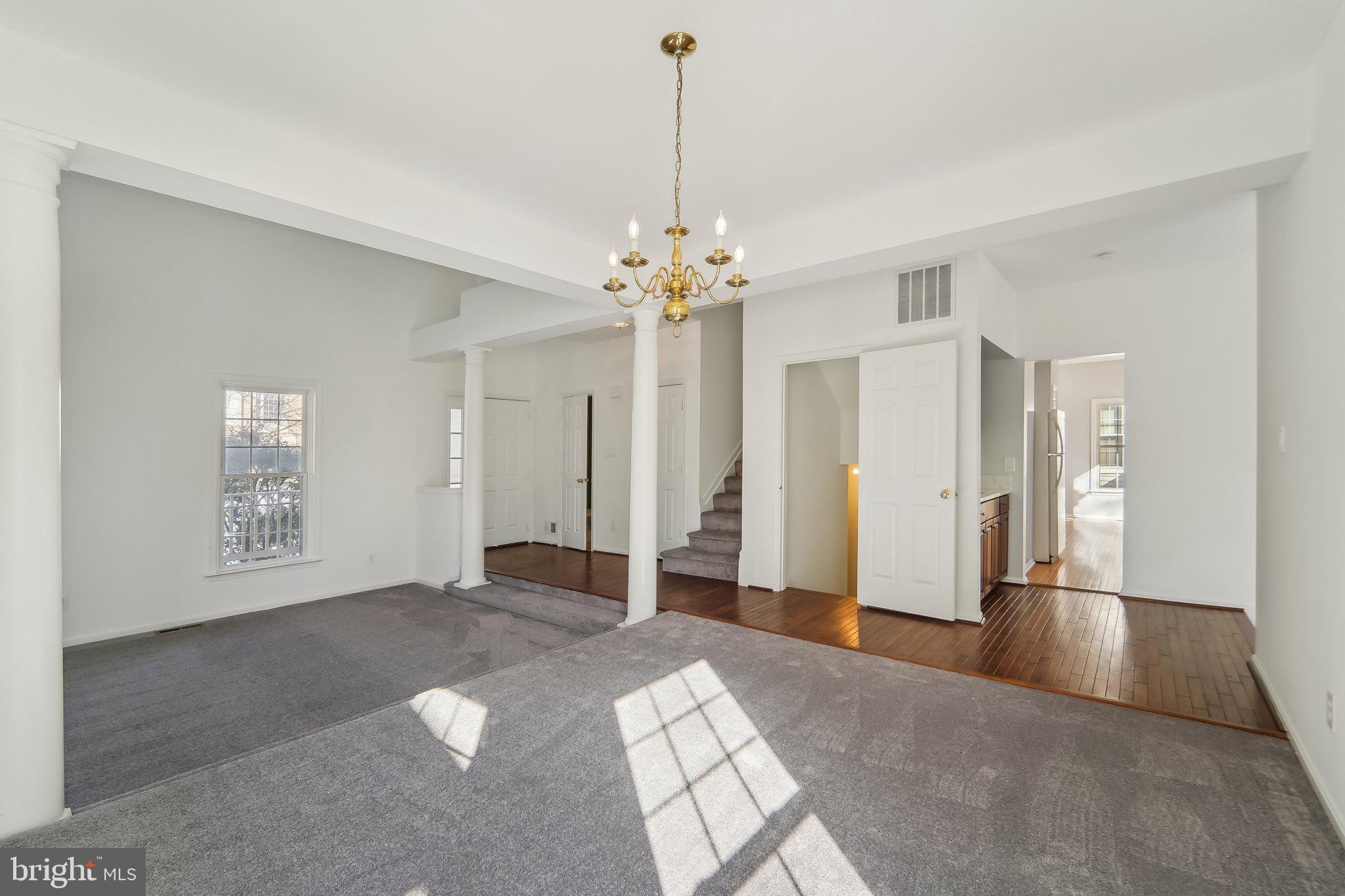 SULLY STATION - Residential