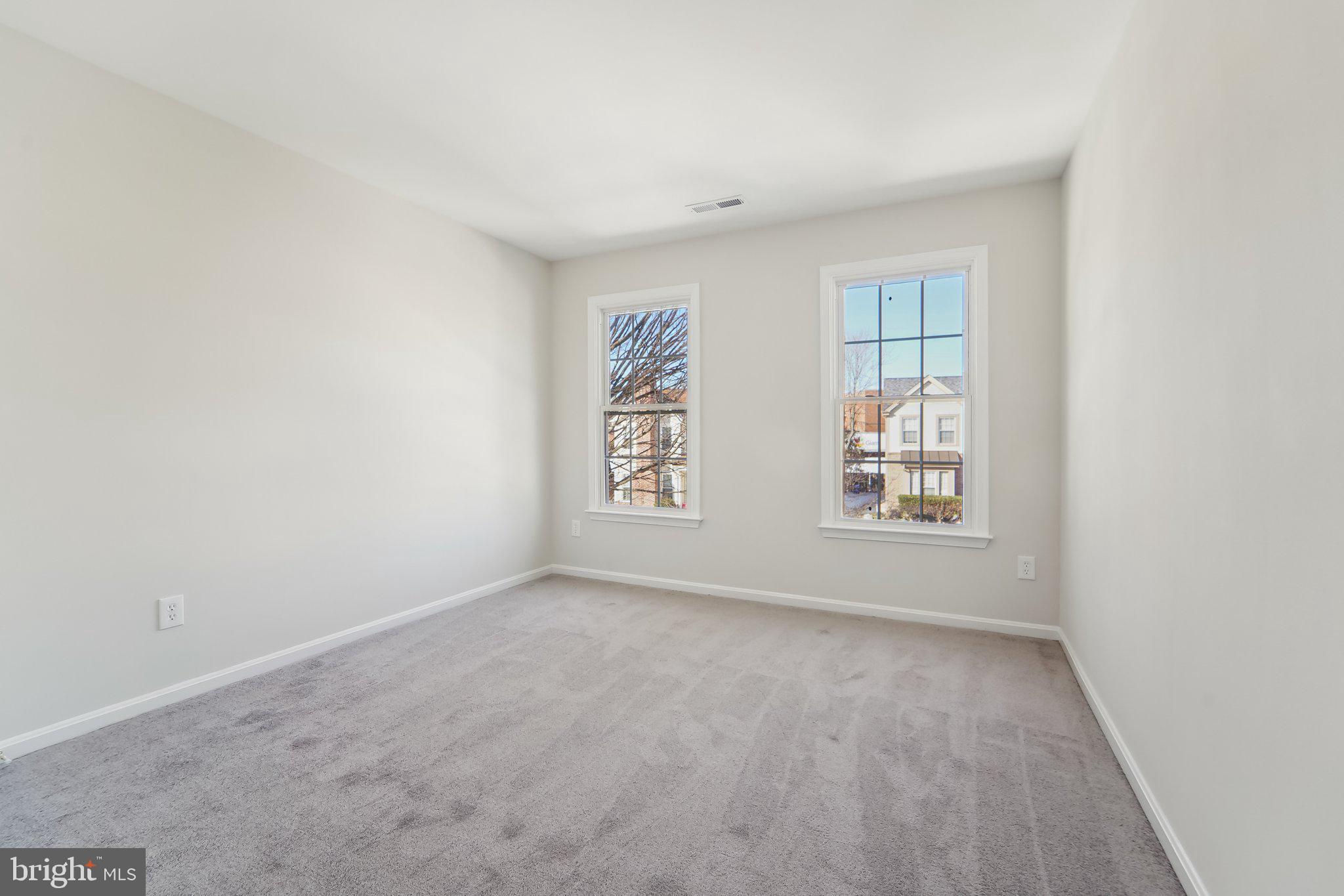 SULLY STATION - Residential