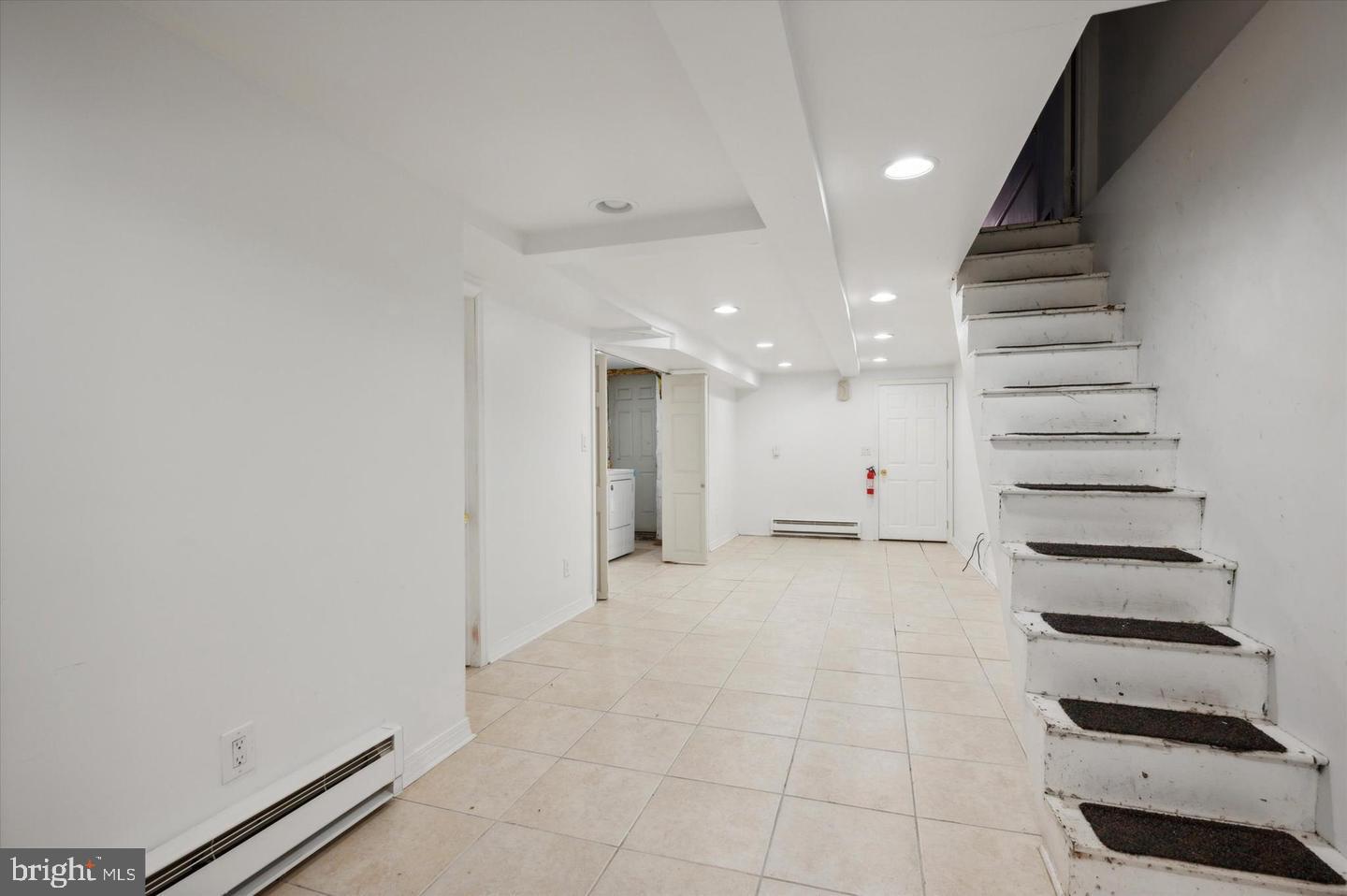 BELMONT VILLAGE - Residential Lease