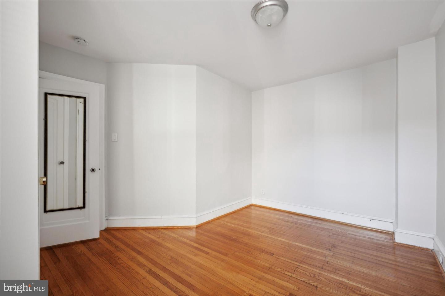 BELMONT VILLAGE - Residential Lease