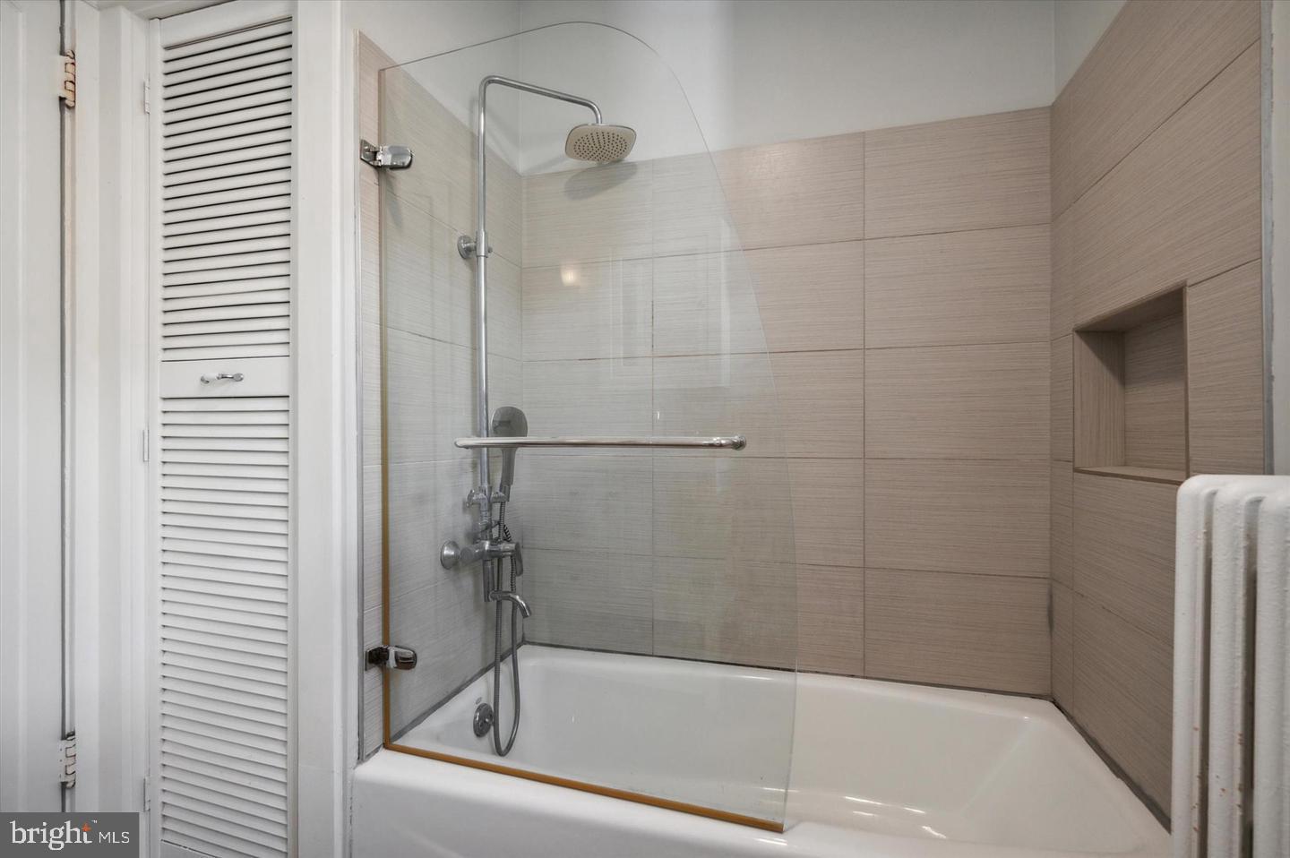 BELMONT VILLAGE - Residential Lease