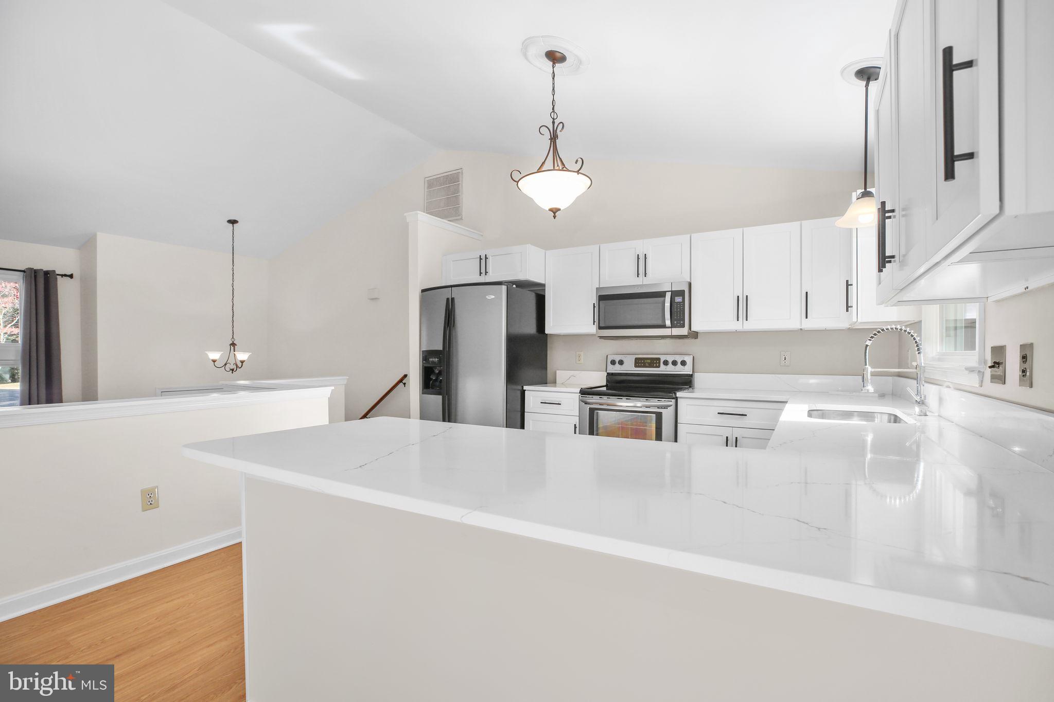 LAKE CAROLINE - Residential