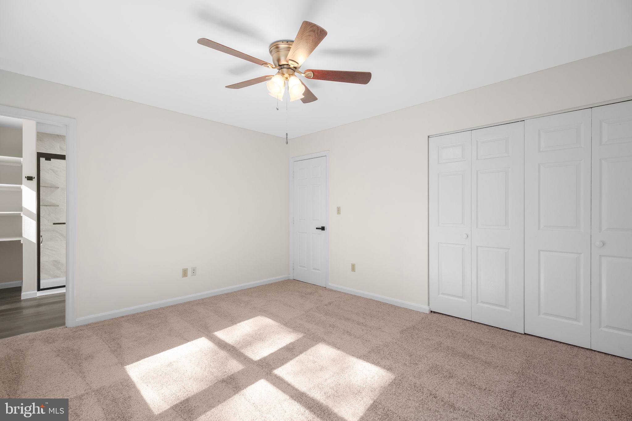 LAKE CAROLINE - Residential