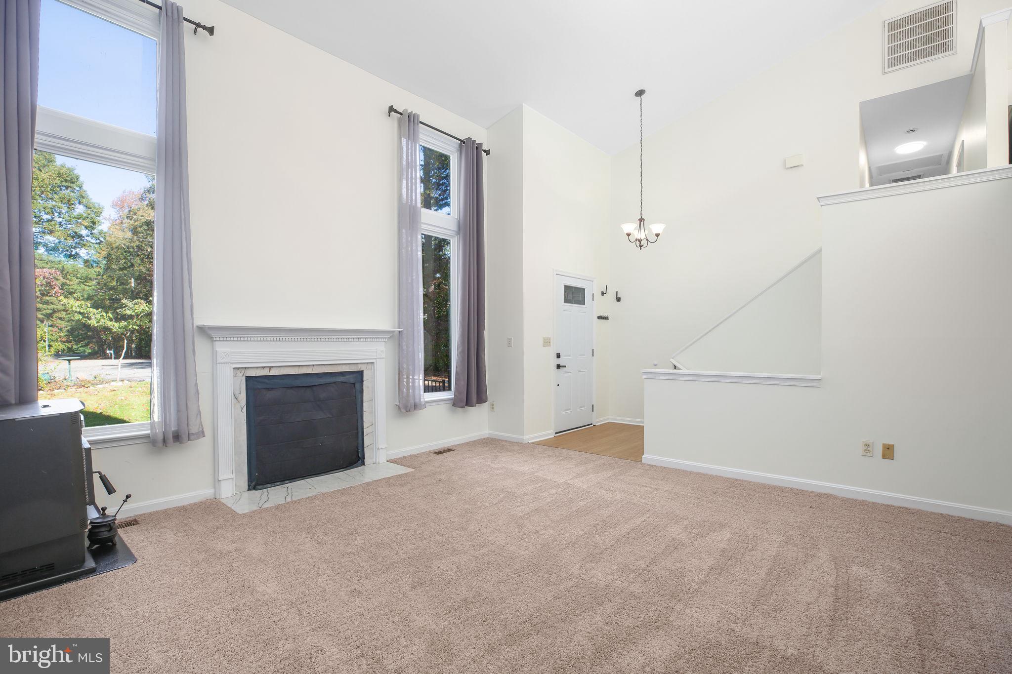 8 RUTLEDGE COVE