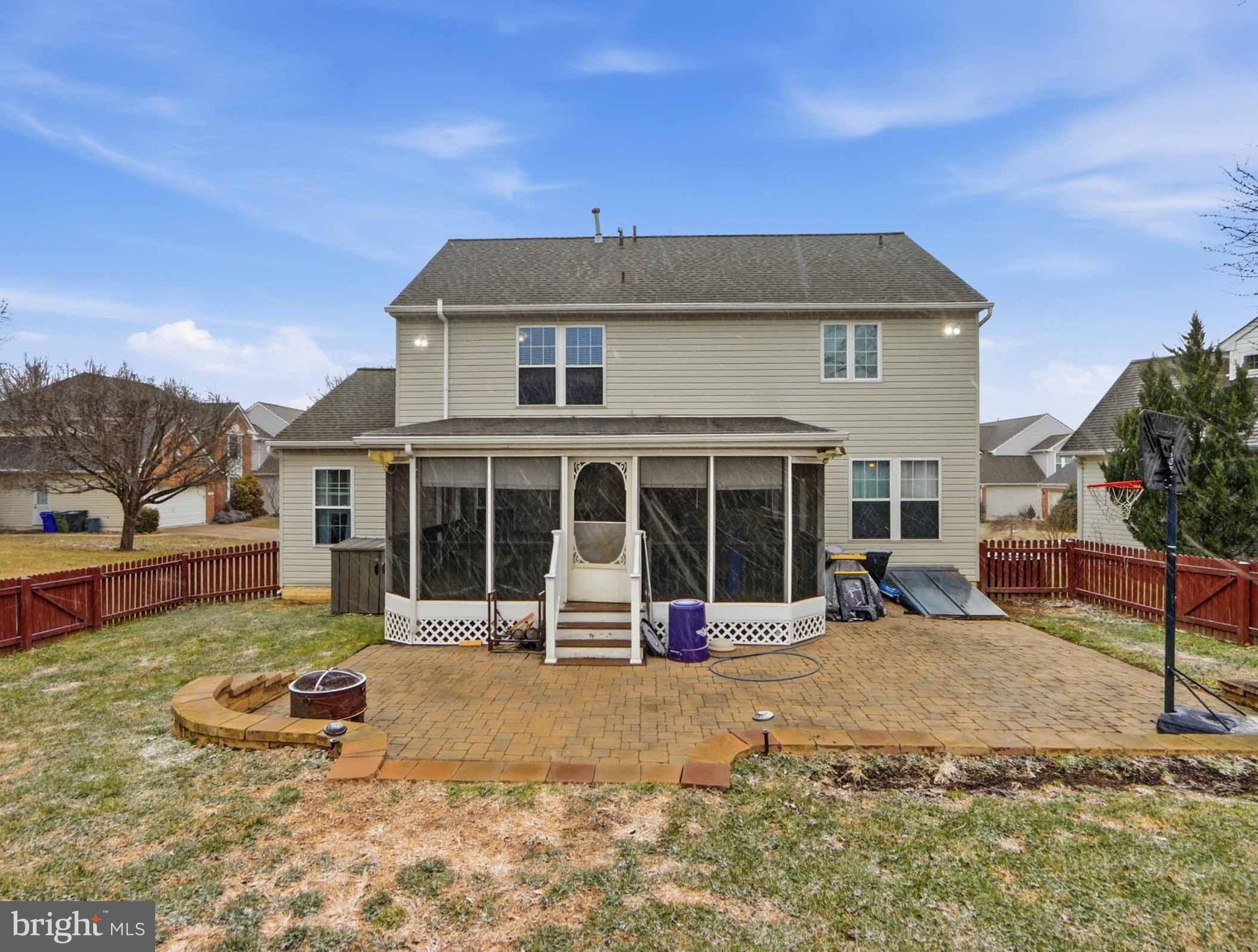 LYNDWOOD - Residential