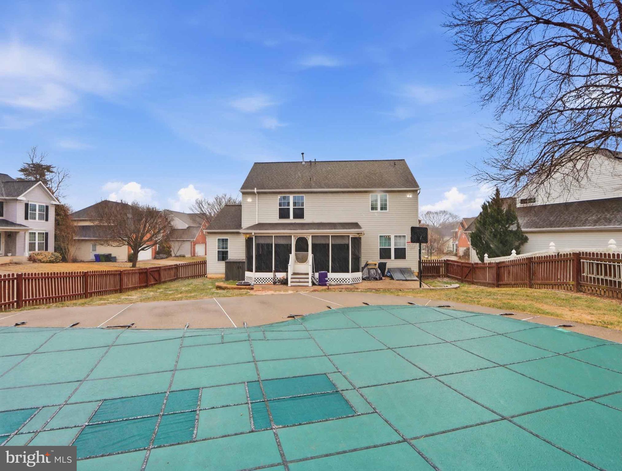 LYNDWOOD - Residential