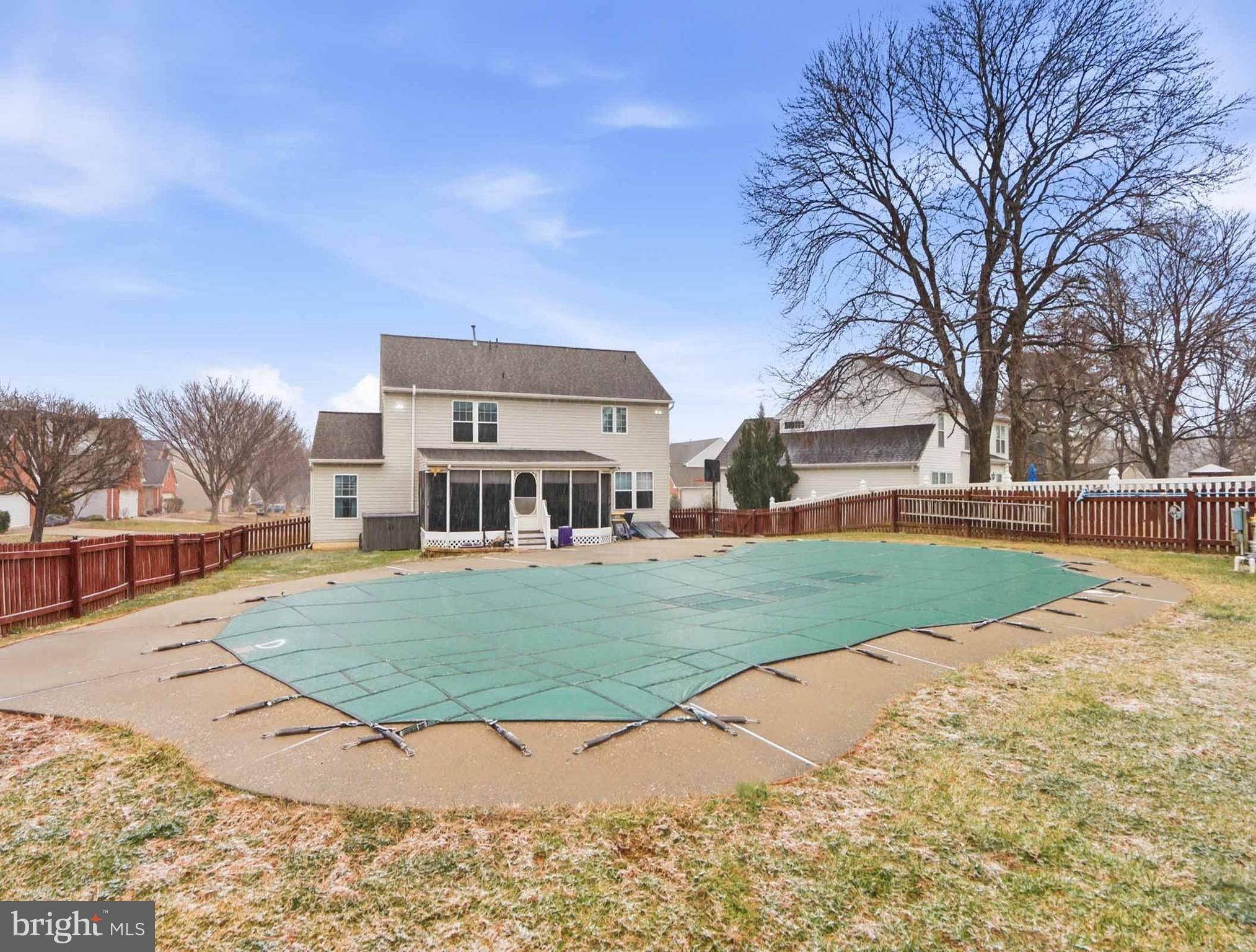 LYNDWOOD - Residential