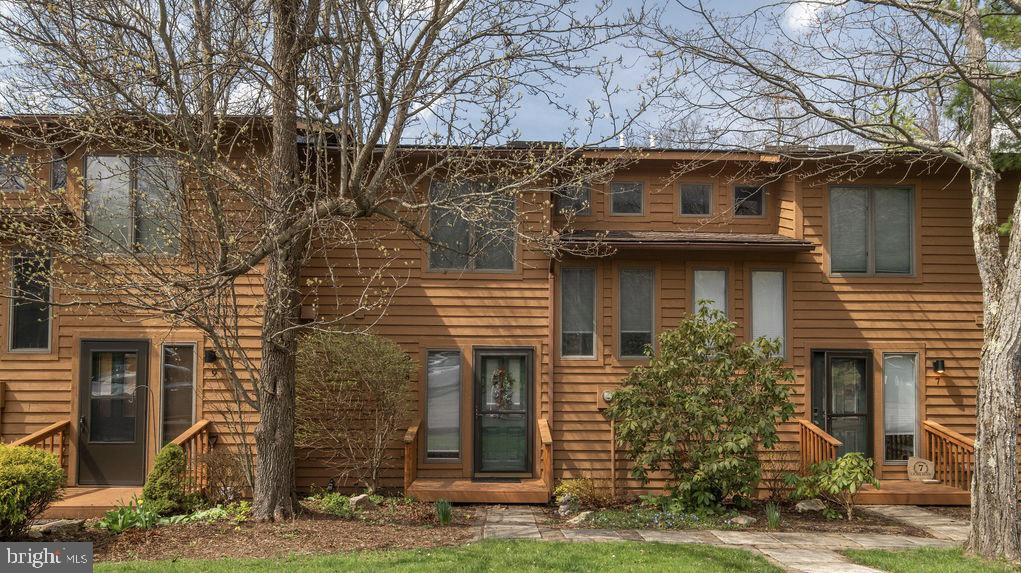 8 LAUREL BROOK DRIVE 8