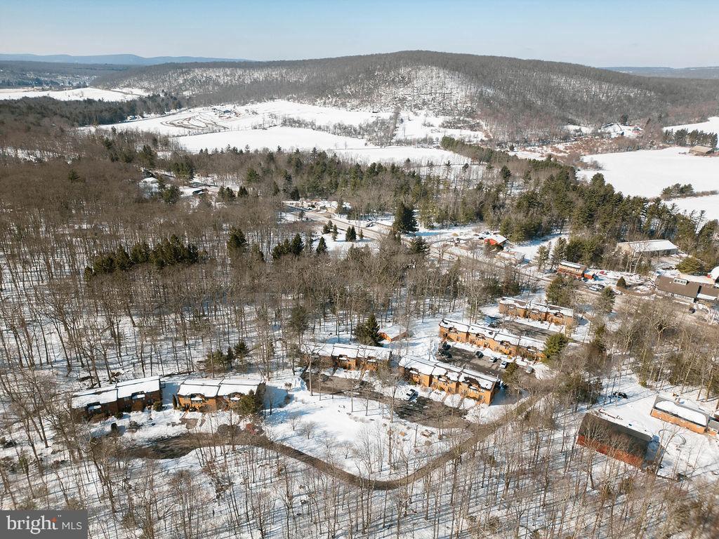 LAUREL BROOK - Residential