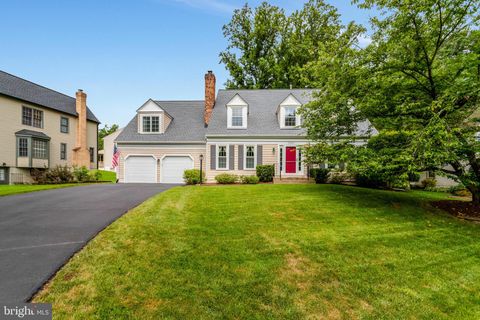 5300 LINDSAY STREET FAIRFAX VA 22032