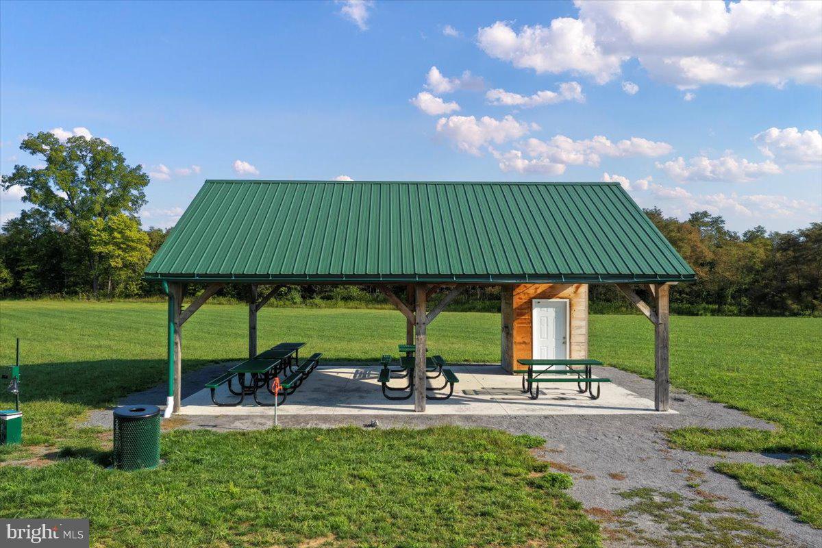 THE LAKES AT MARTINSBURG - Residential