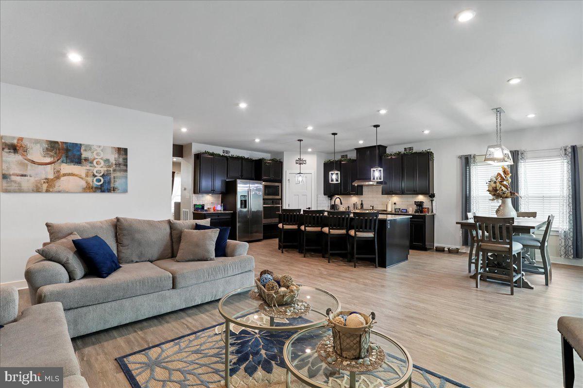 THE LAKES AT MARTINSBURG - Residential