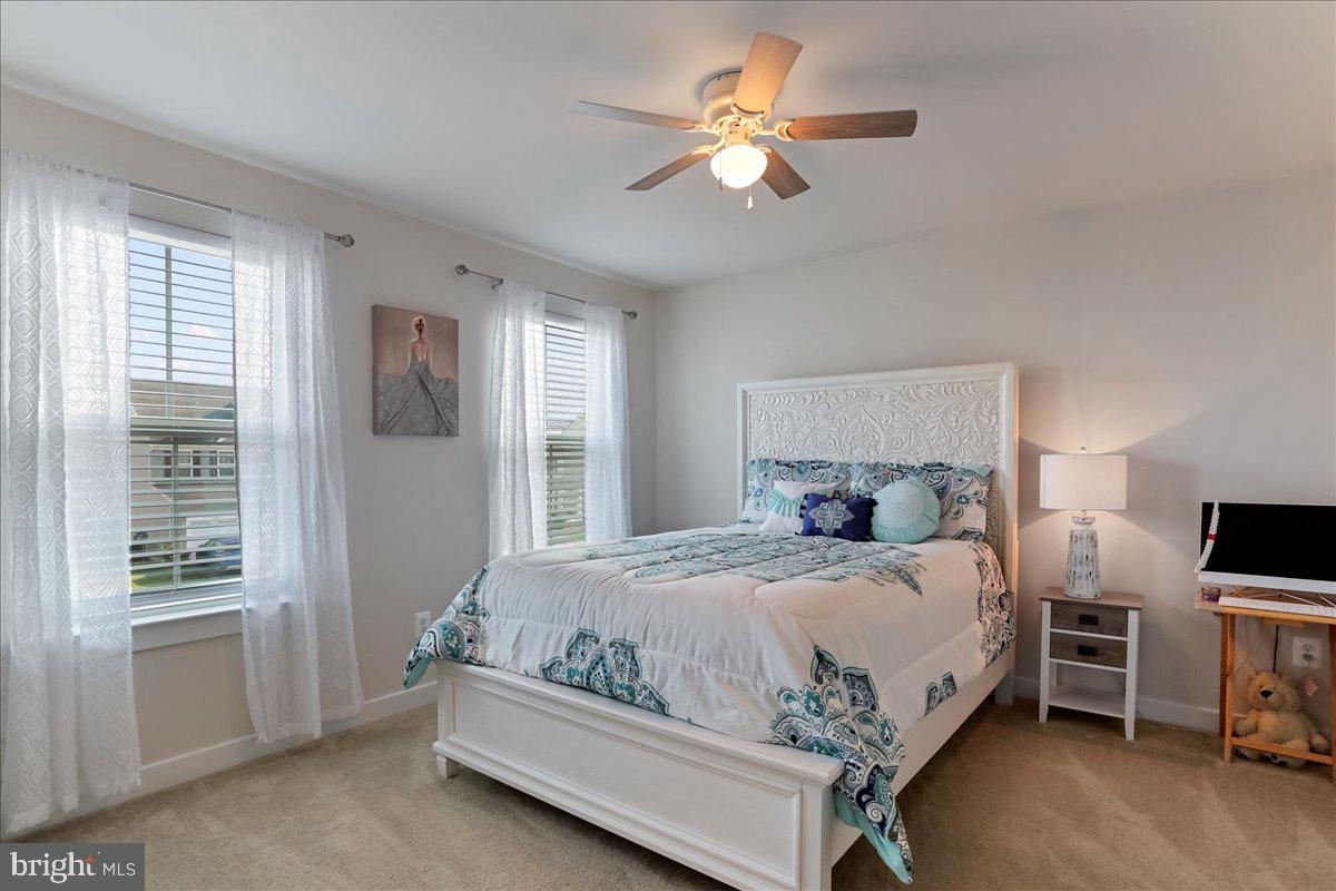 THE LAKES AT MARTINSBURG - Residential