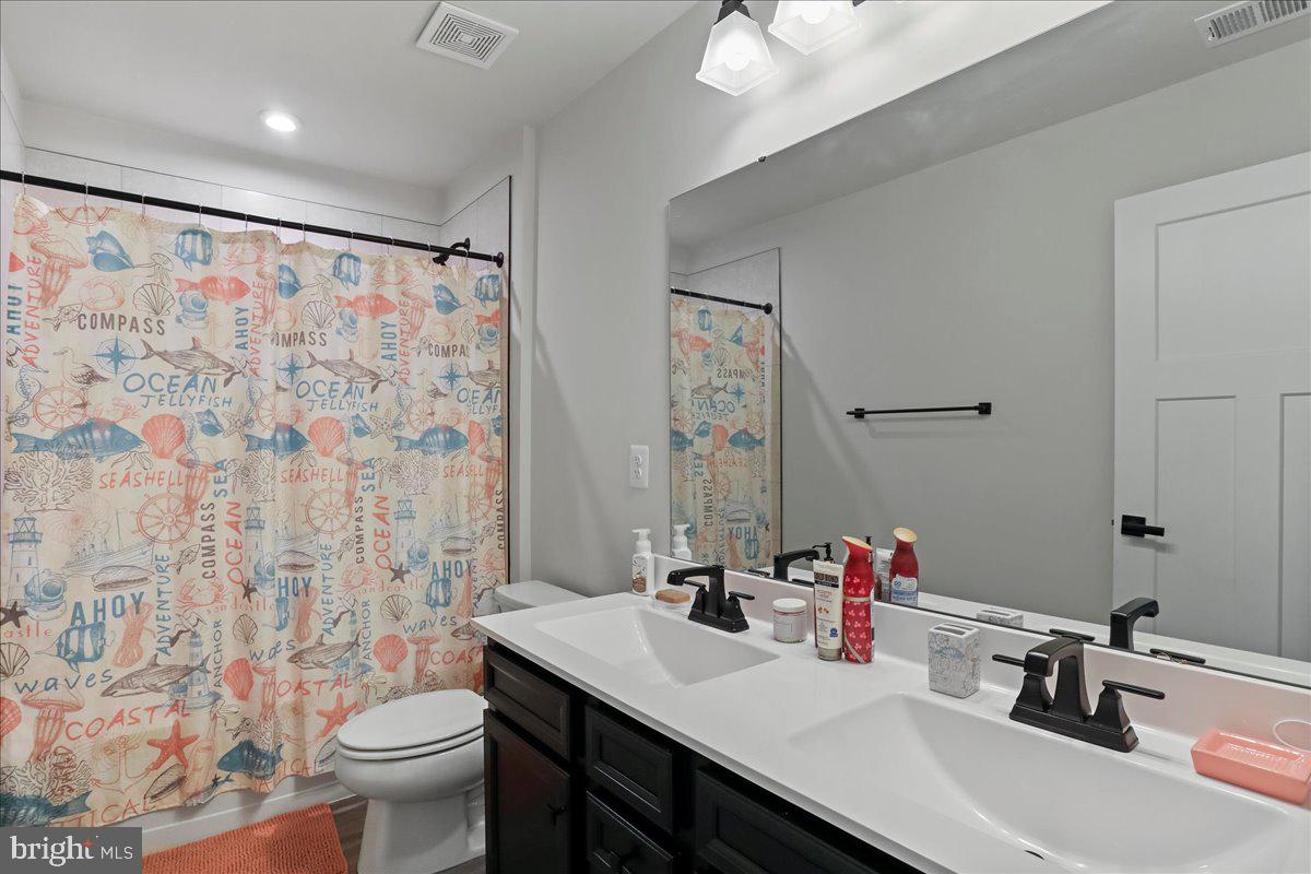 THE LAKES AT MARTINSBURG - Residential