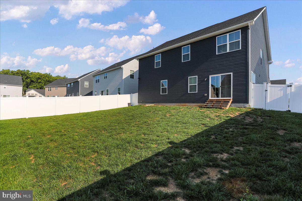 THE LAKES AT MARTINSBURG - Residential