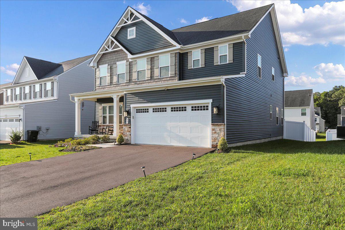 THE LAKES AT MARTINSBURG - Residential