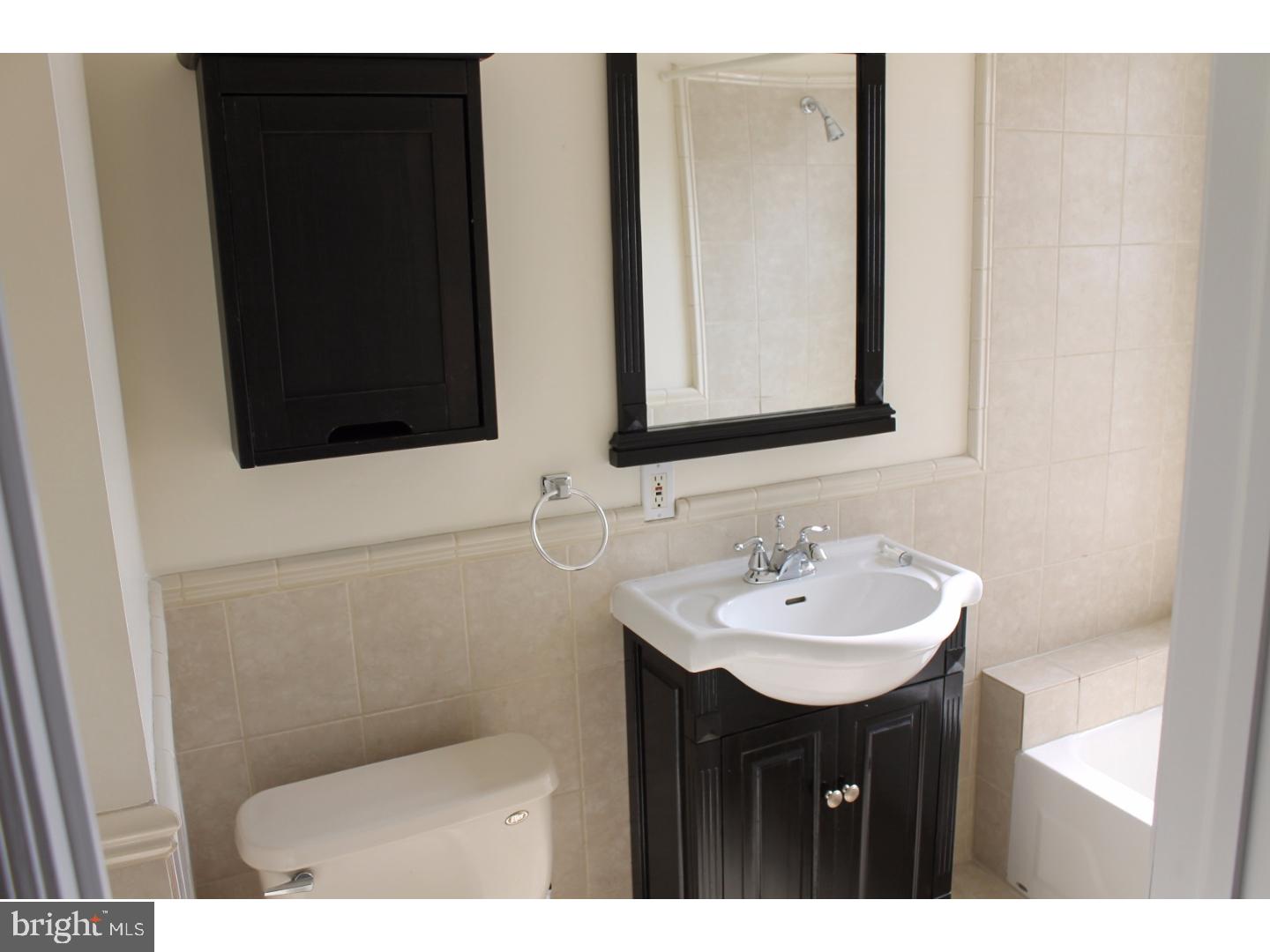 KENSINGTON - Residential Lease