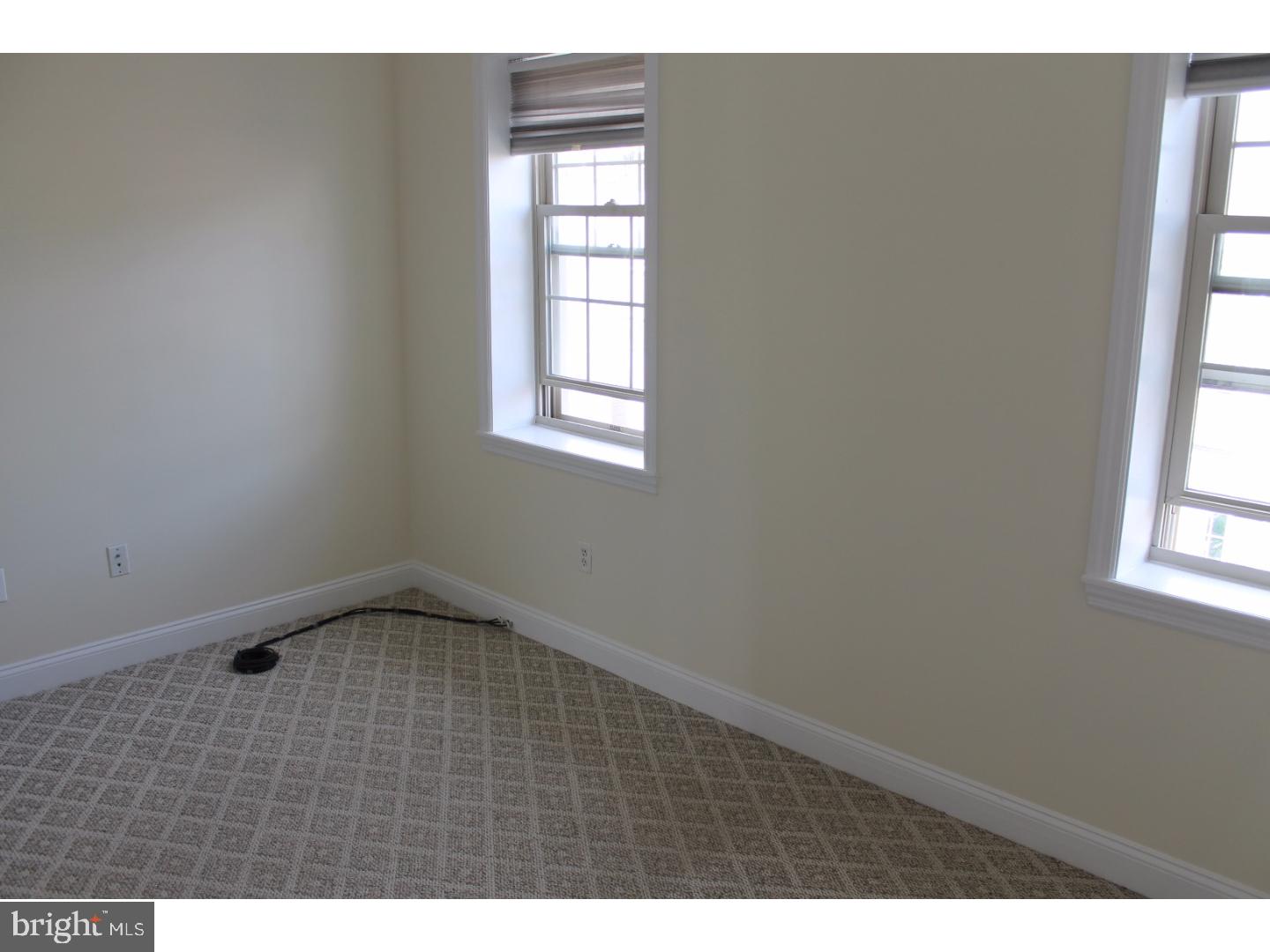 KENSINGTON - Residential Lease