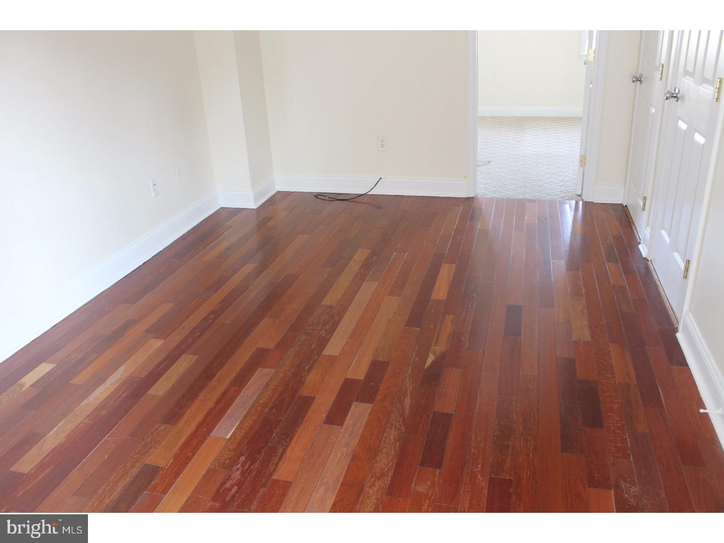 KENSINGTON - Residential Lease