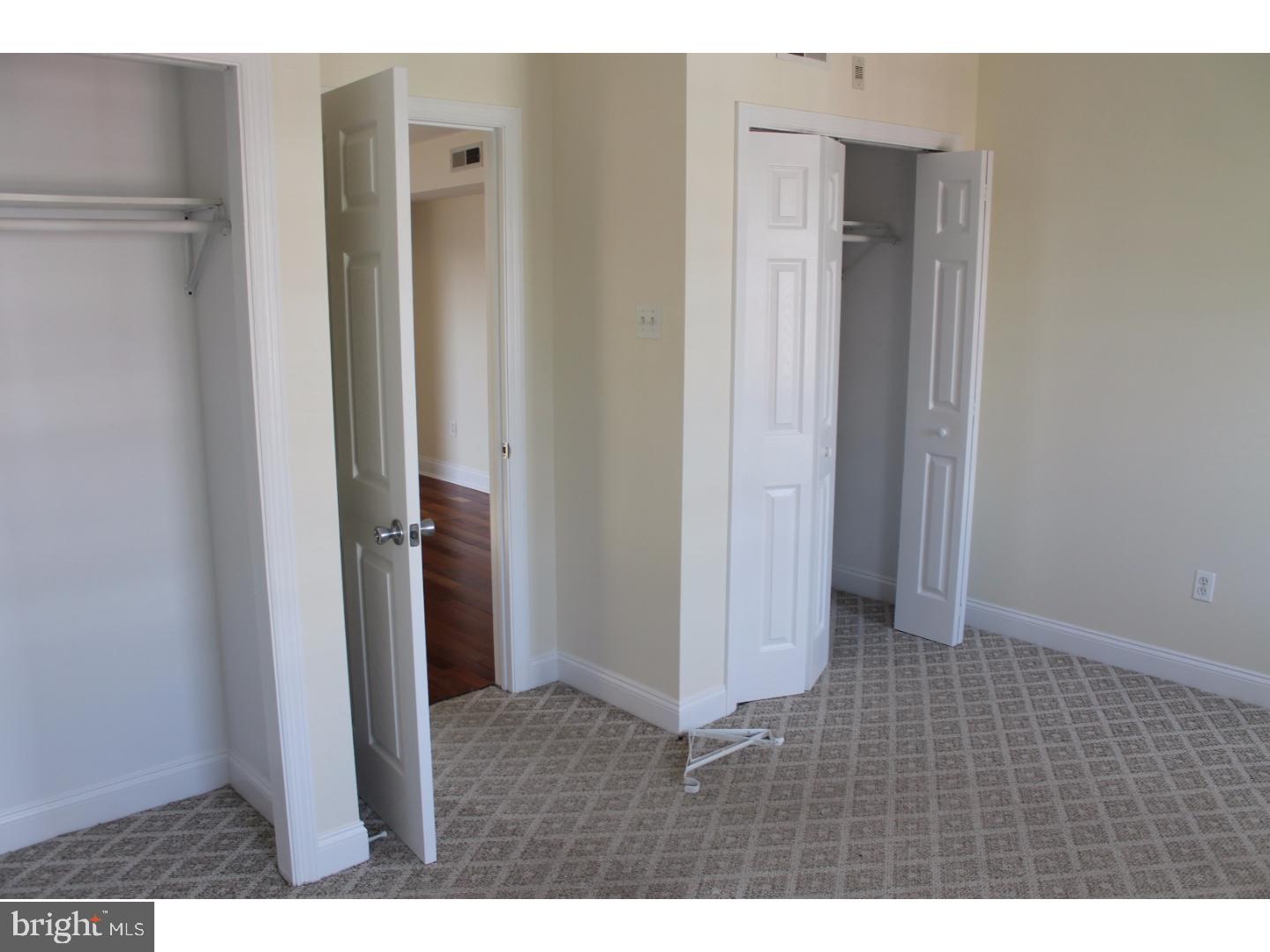 KENSINGTON - Residential Lease
