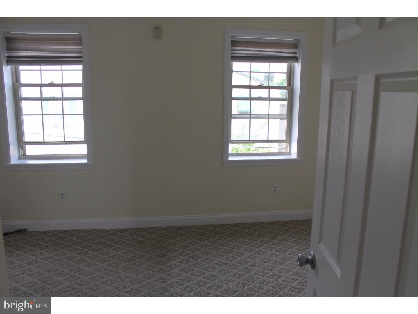 KENSINGTON - Residential Lease