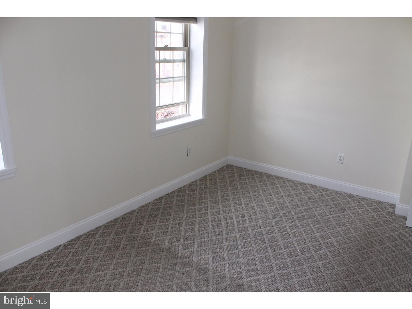 KENSINGTON - Residential Lease