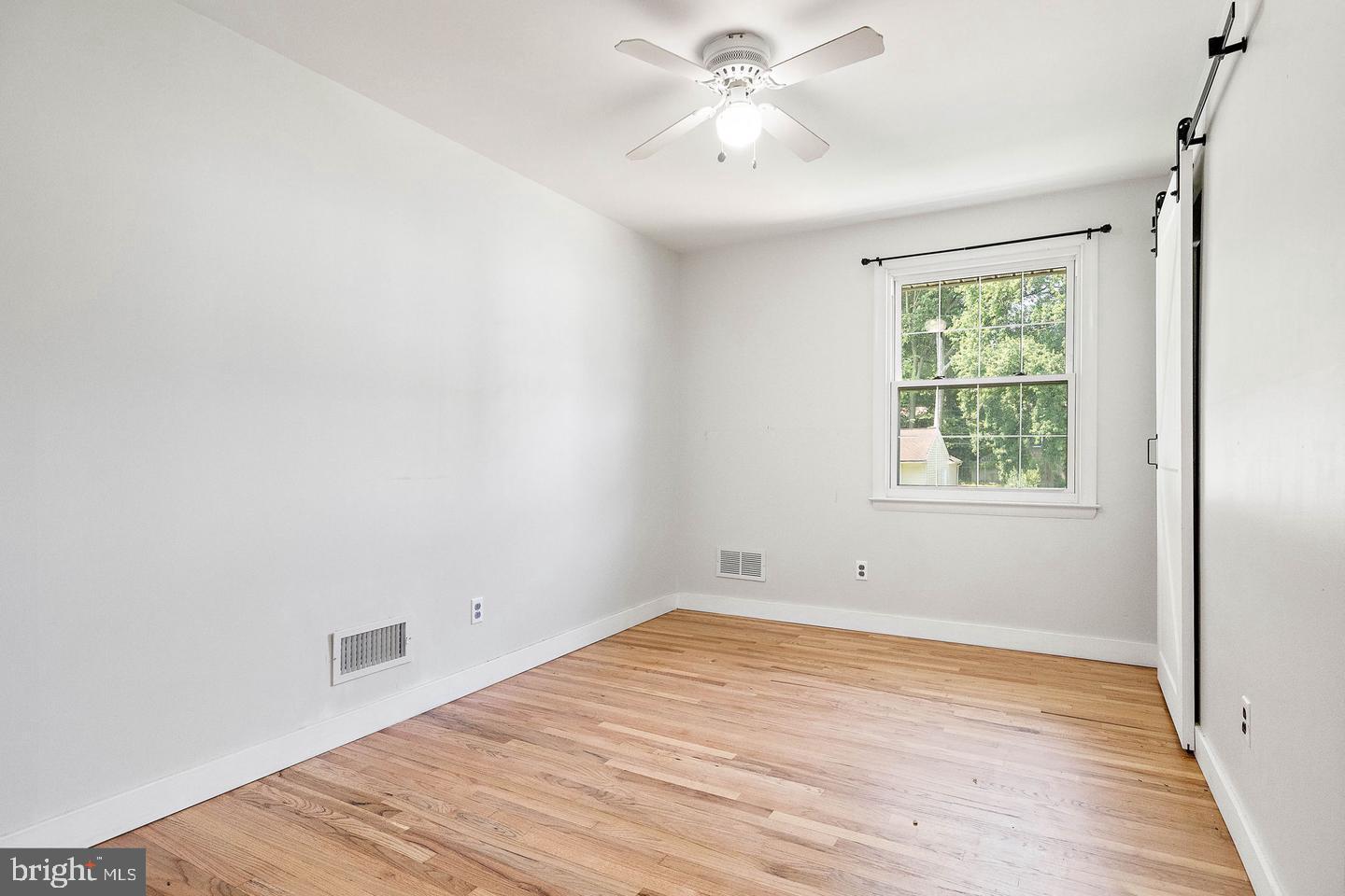 DARTMOUTH WOODS - Residential Lease