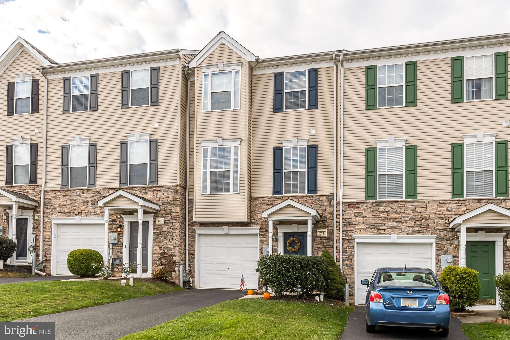PEACEFIELDS - Residential