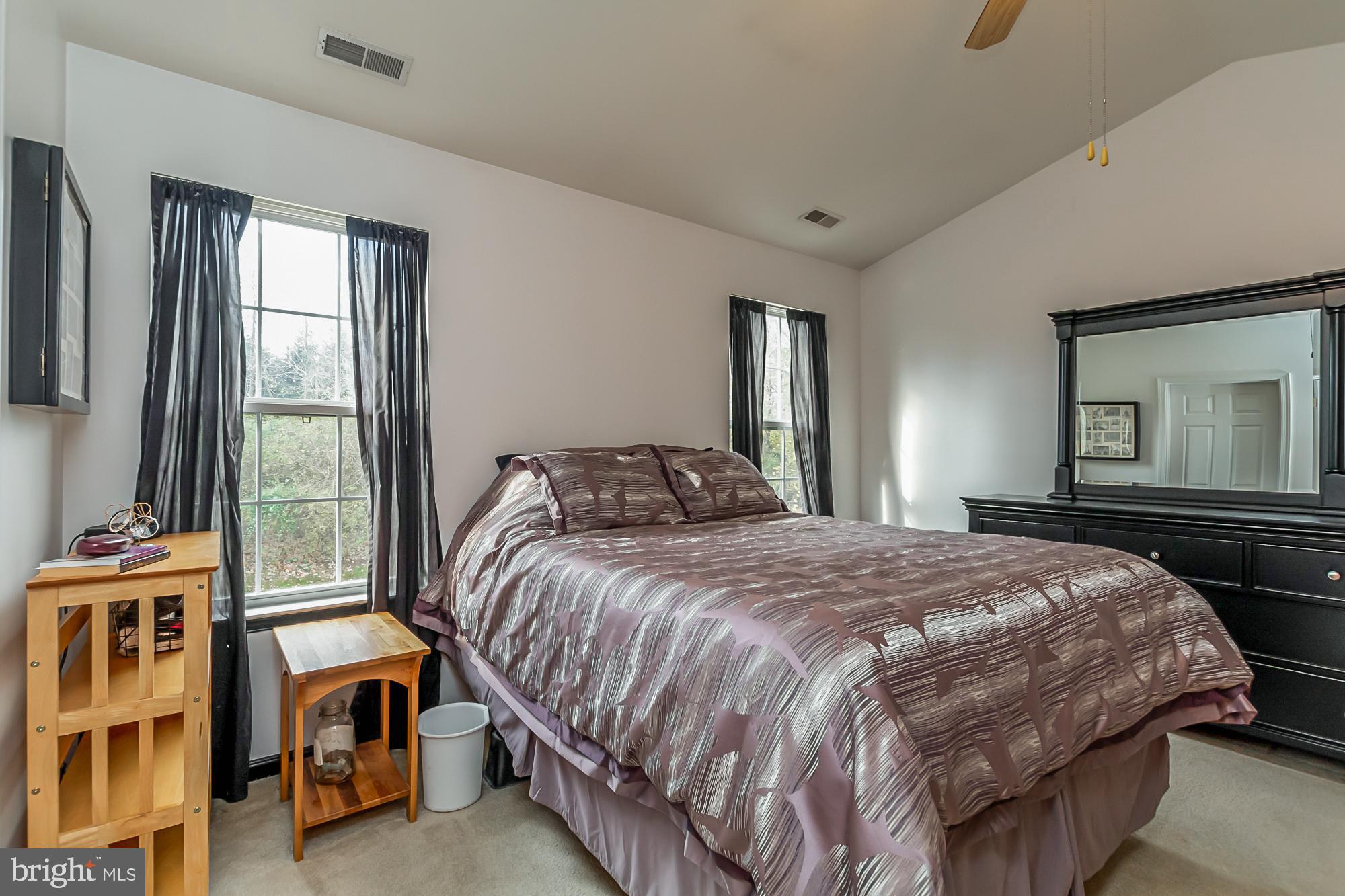 PEACEFIELDS - Residential