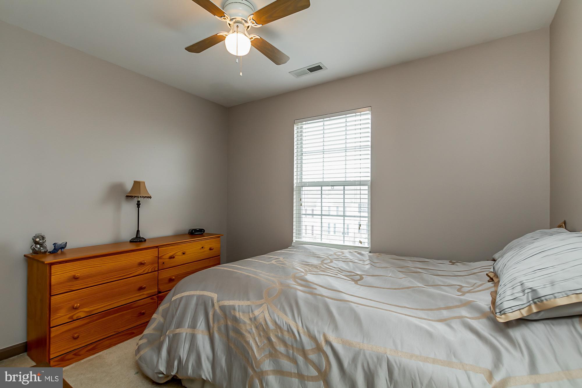 PEACEFIELDS - Residential