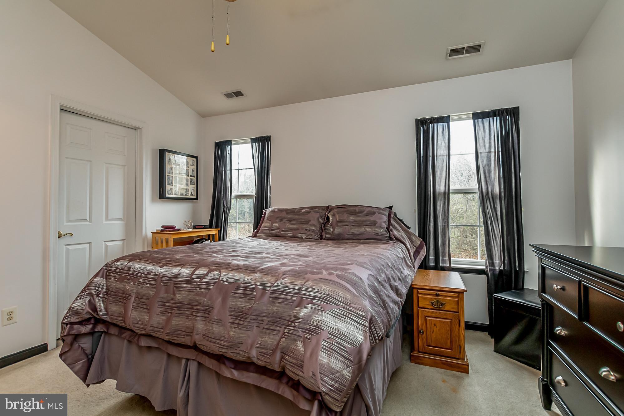 PEACEFIELDS - Residential