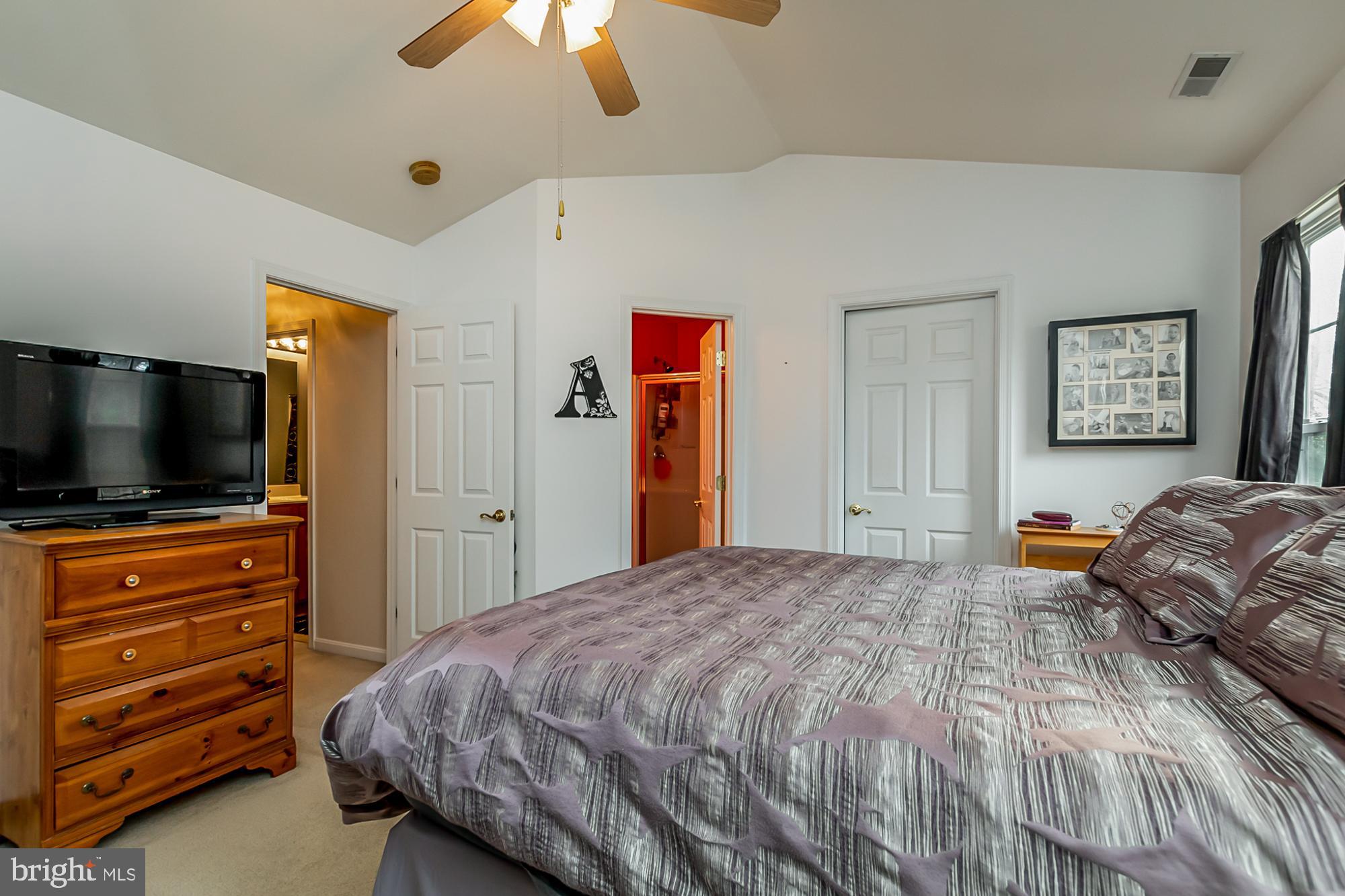 PEACEFIELDS - Residential