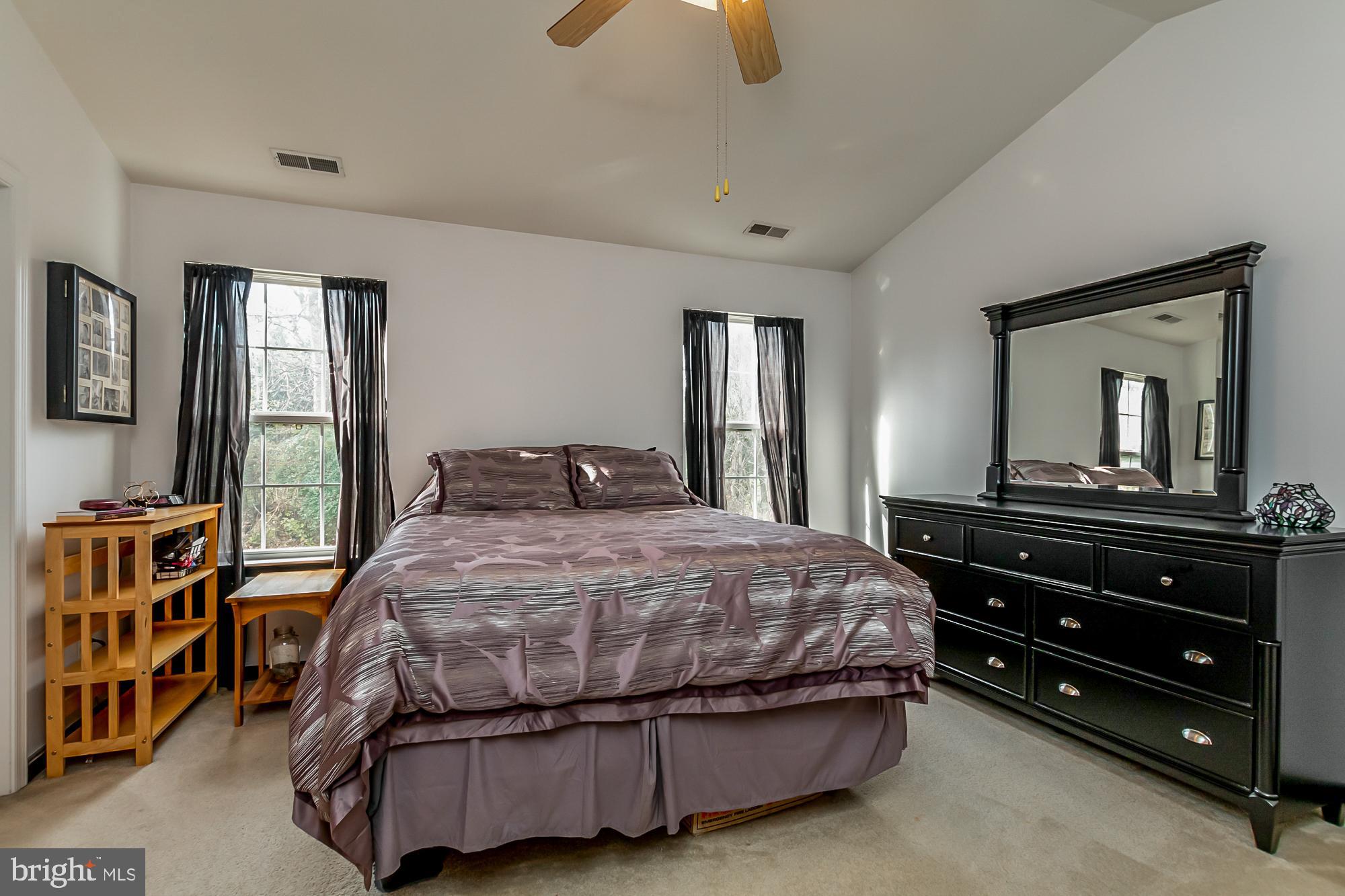 PEACEFIELDS - Residential