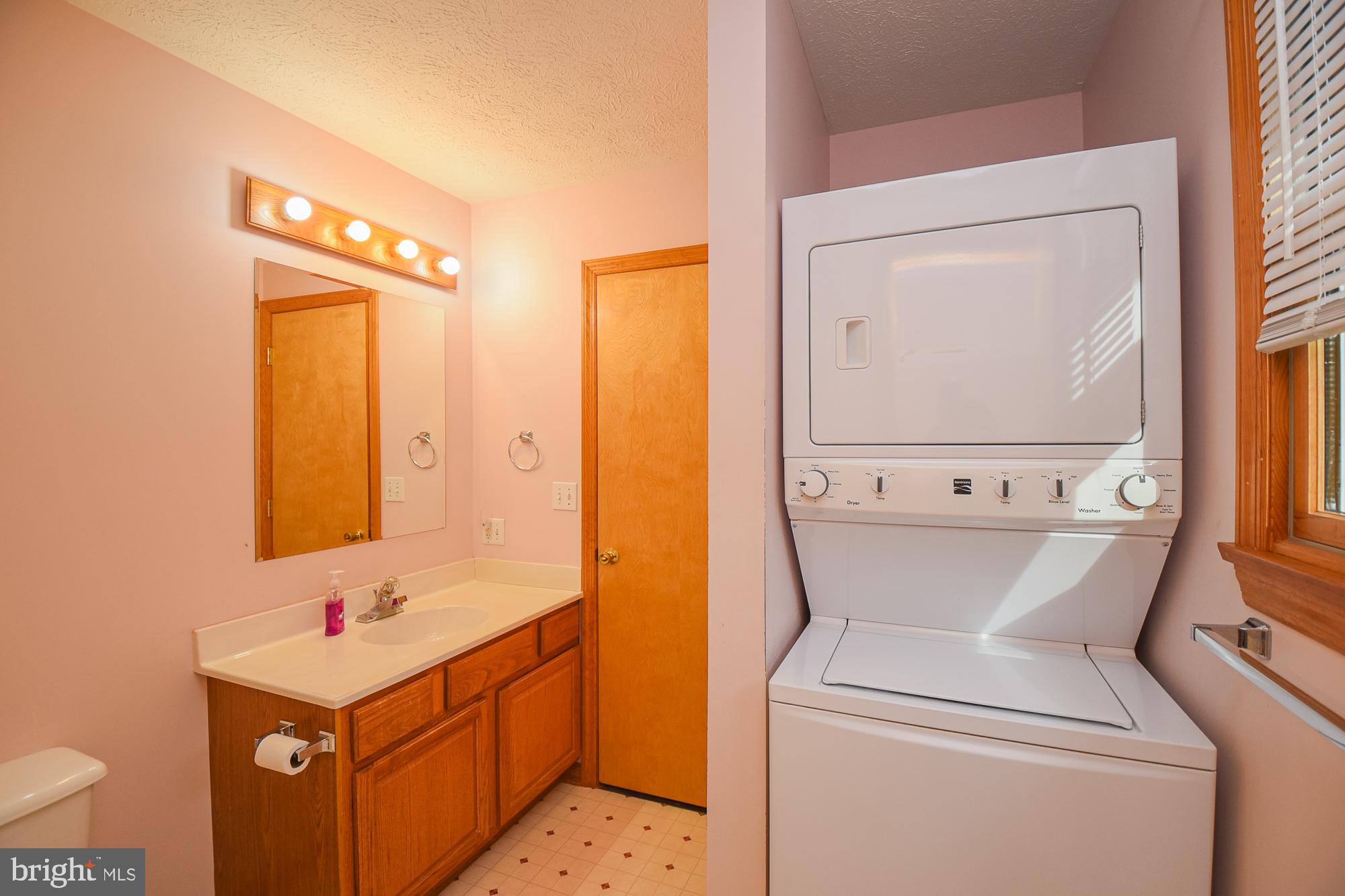 SHADY HILLS - Residential