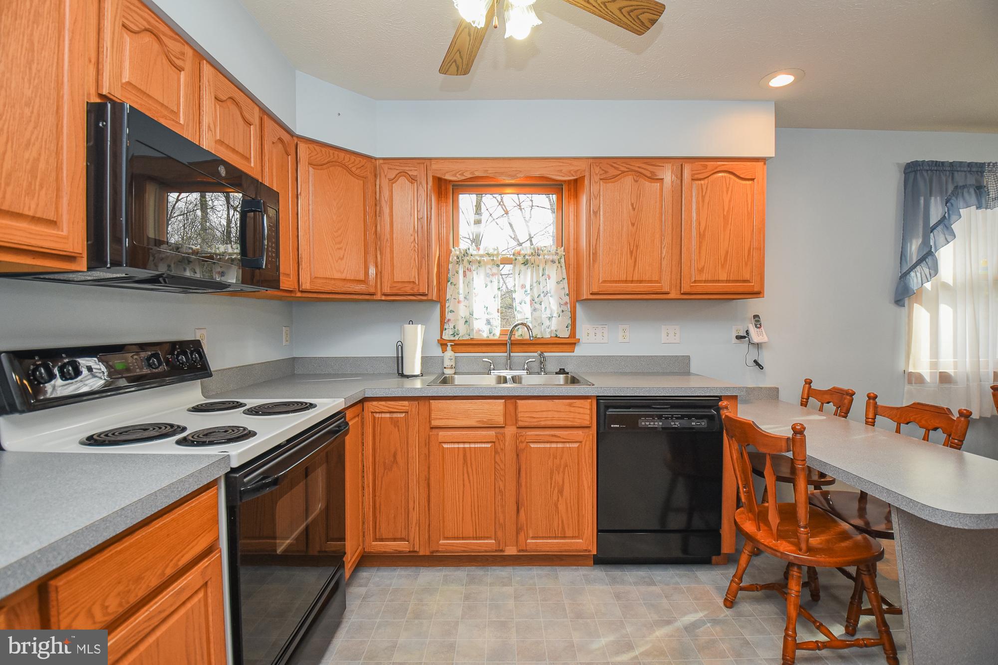 SHADY HILLS - Residential