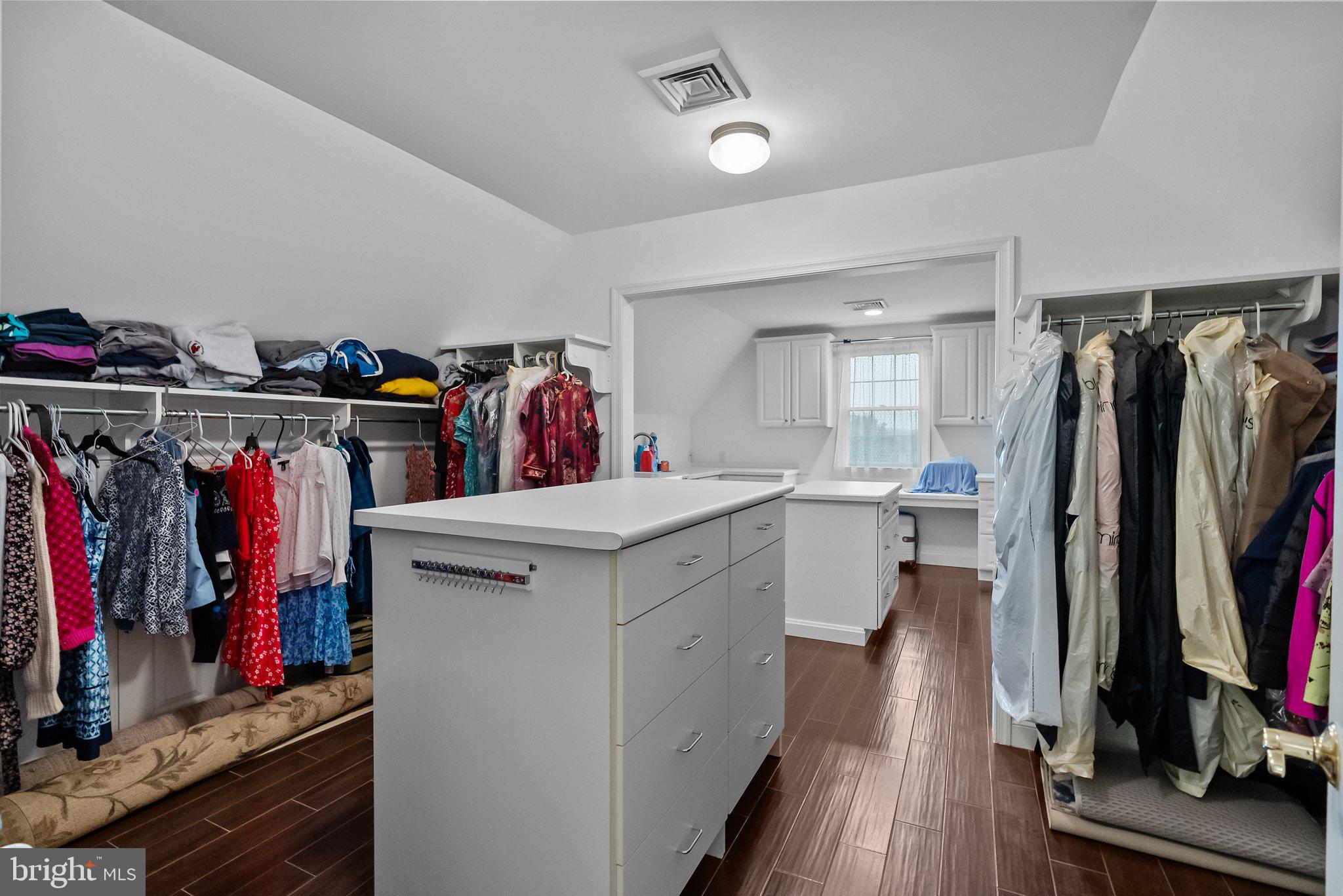 SOLY ESTATES - Residential