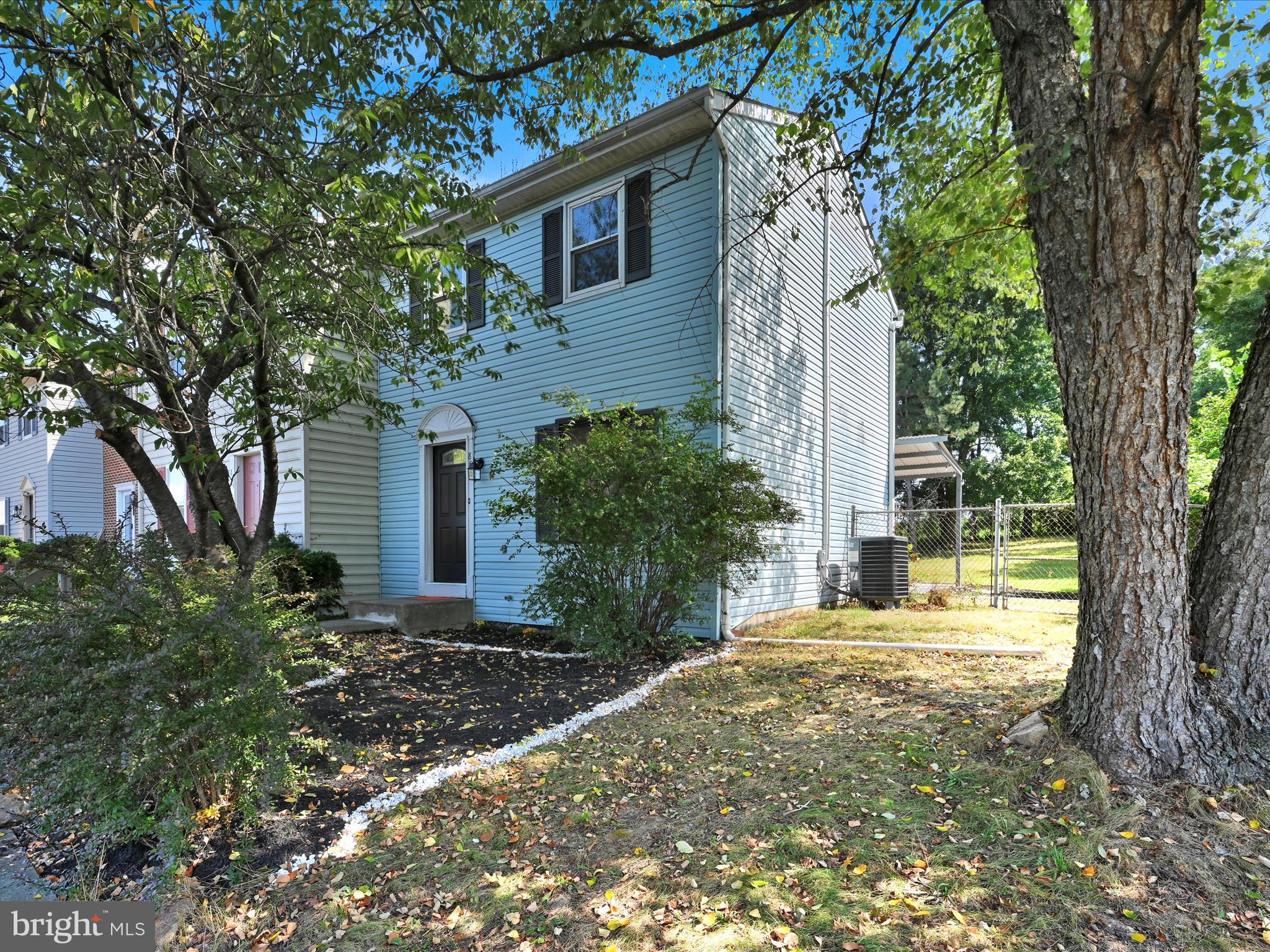 856 PENNY LANE