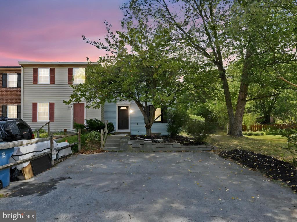 Photo of 856 Penny Lane, MOUNT JOY, PA 17552 (MLS # PALA2076610)