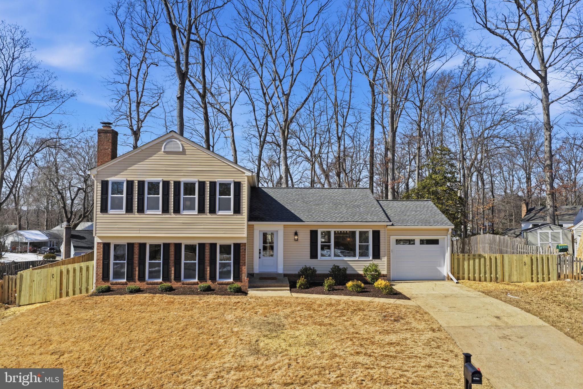 BURKE CENTRE STATION - Residential