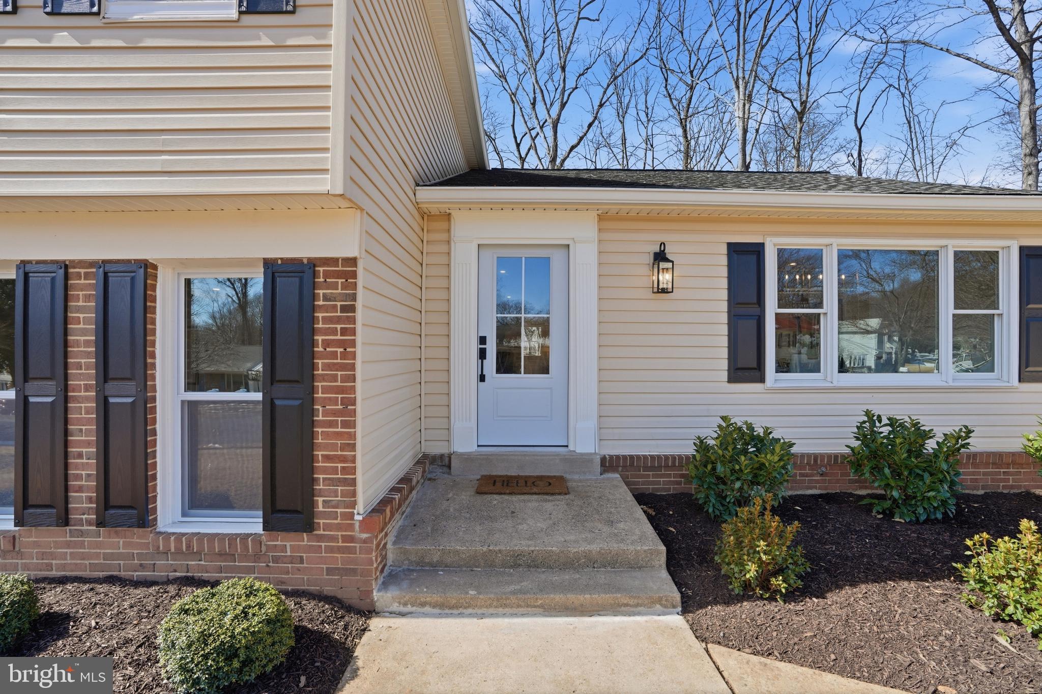 BURKE CENTRE STATION - Residential