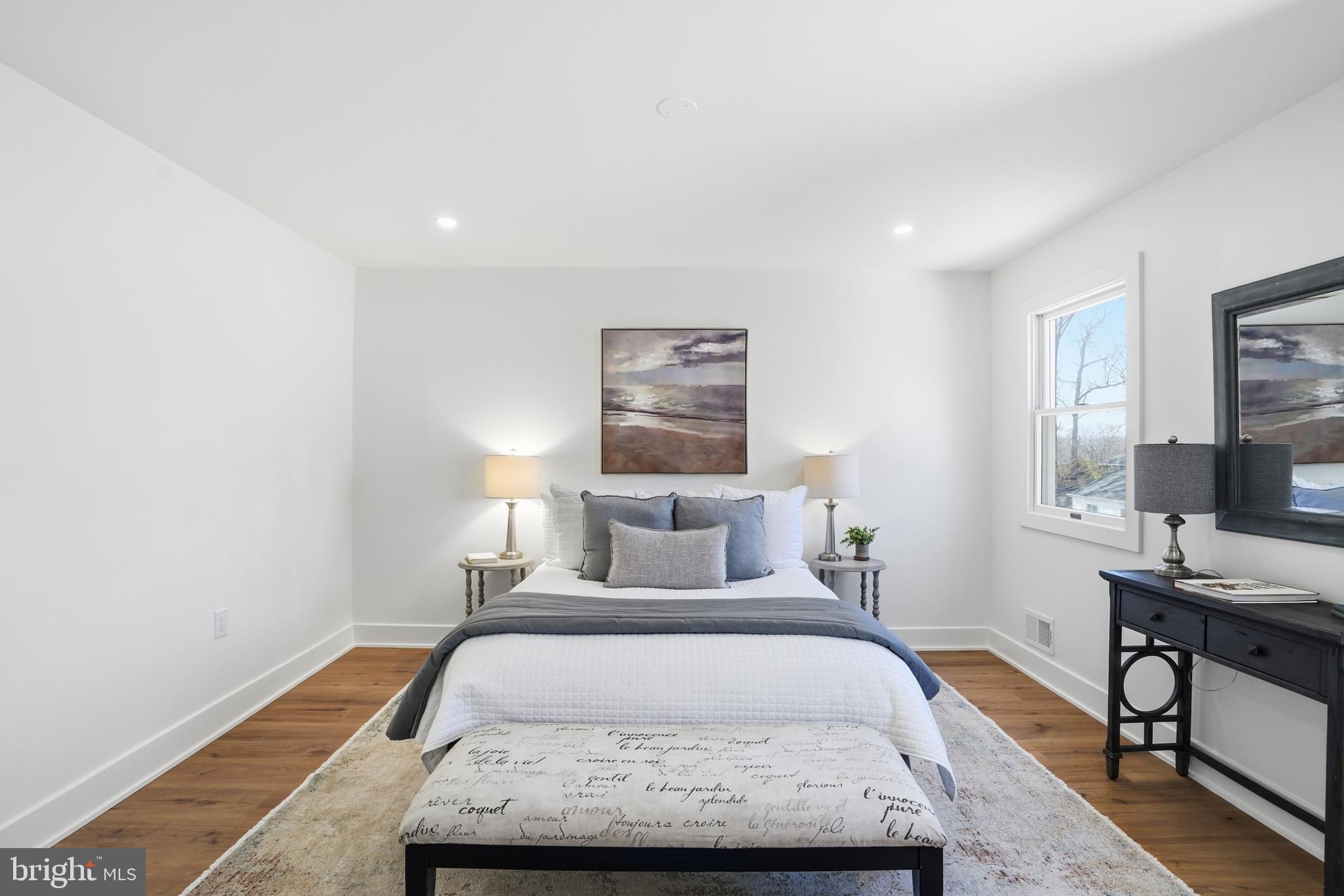 BURKE CENTRE STATION - Residential